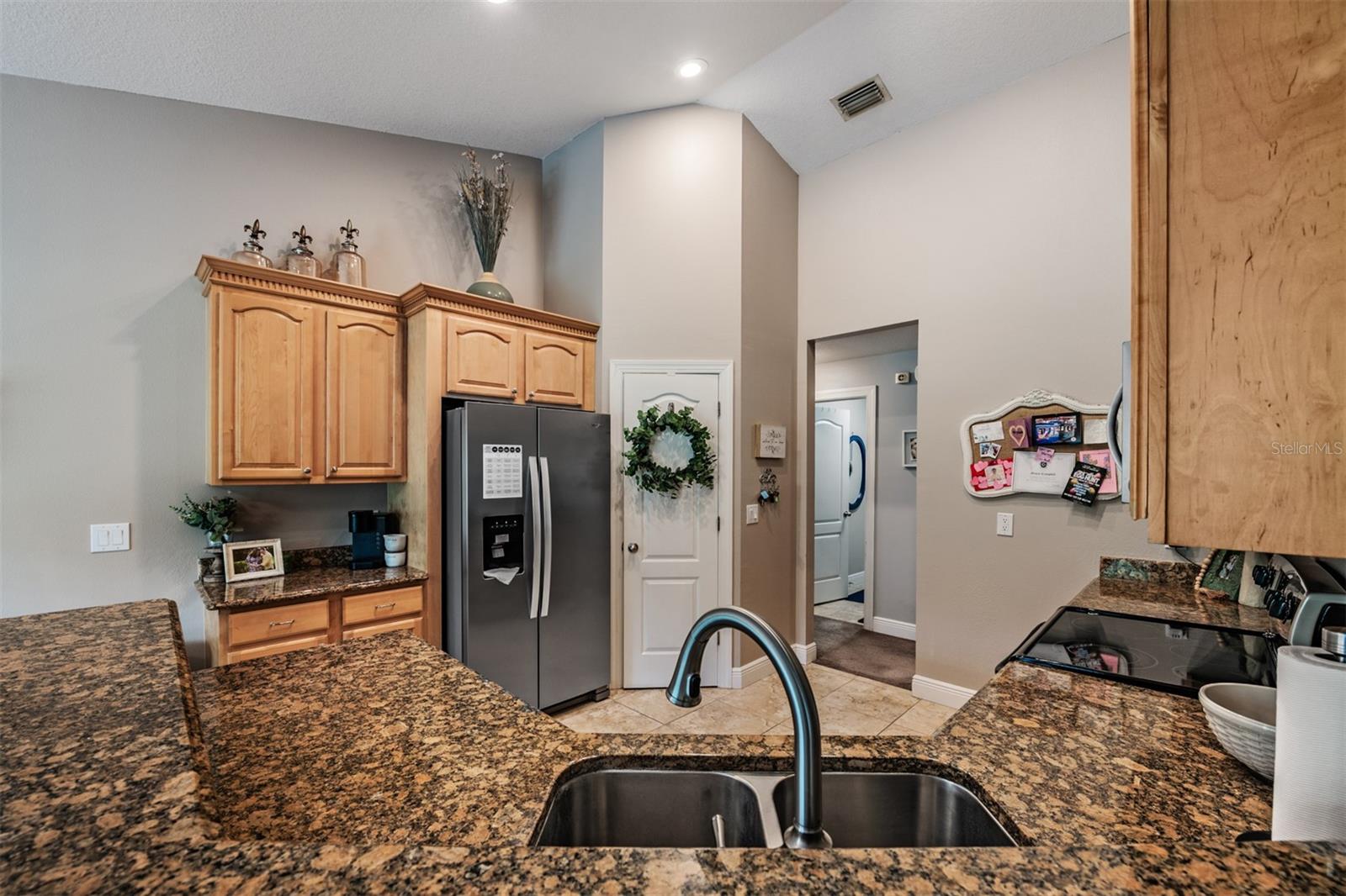 Image 12 of 42 For 3218 Bella Garden Lane