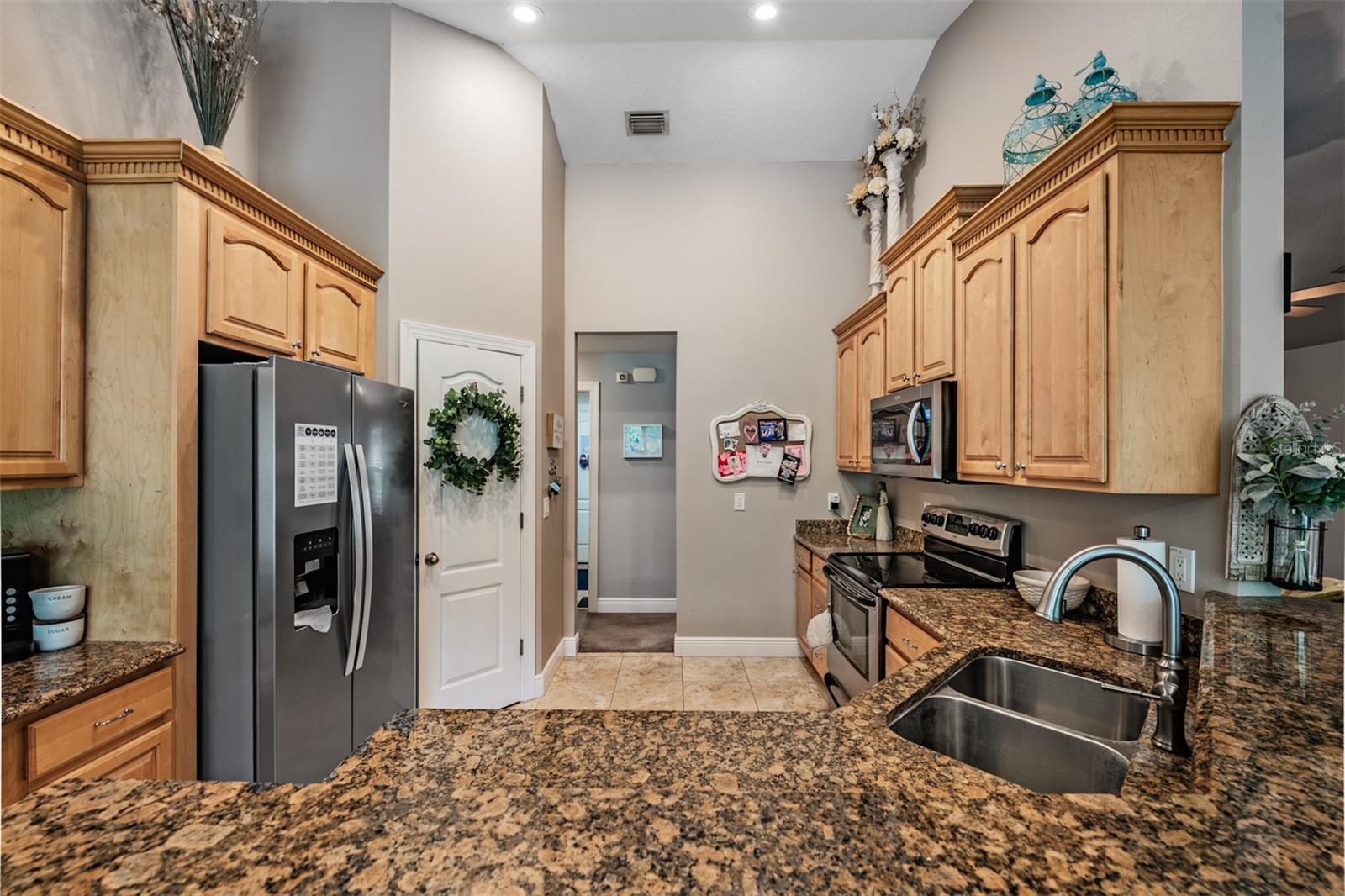 Image 13 of 42 For 3218 Bella Garden Lane