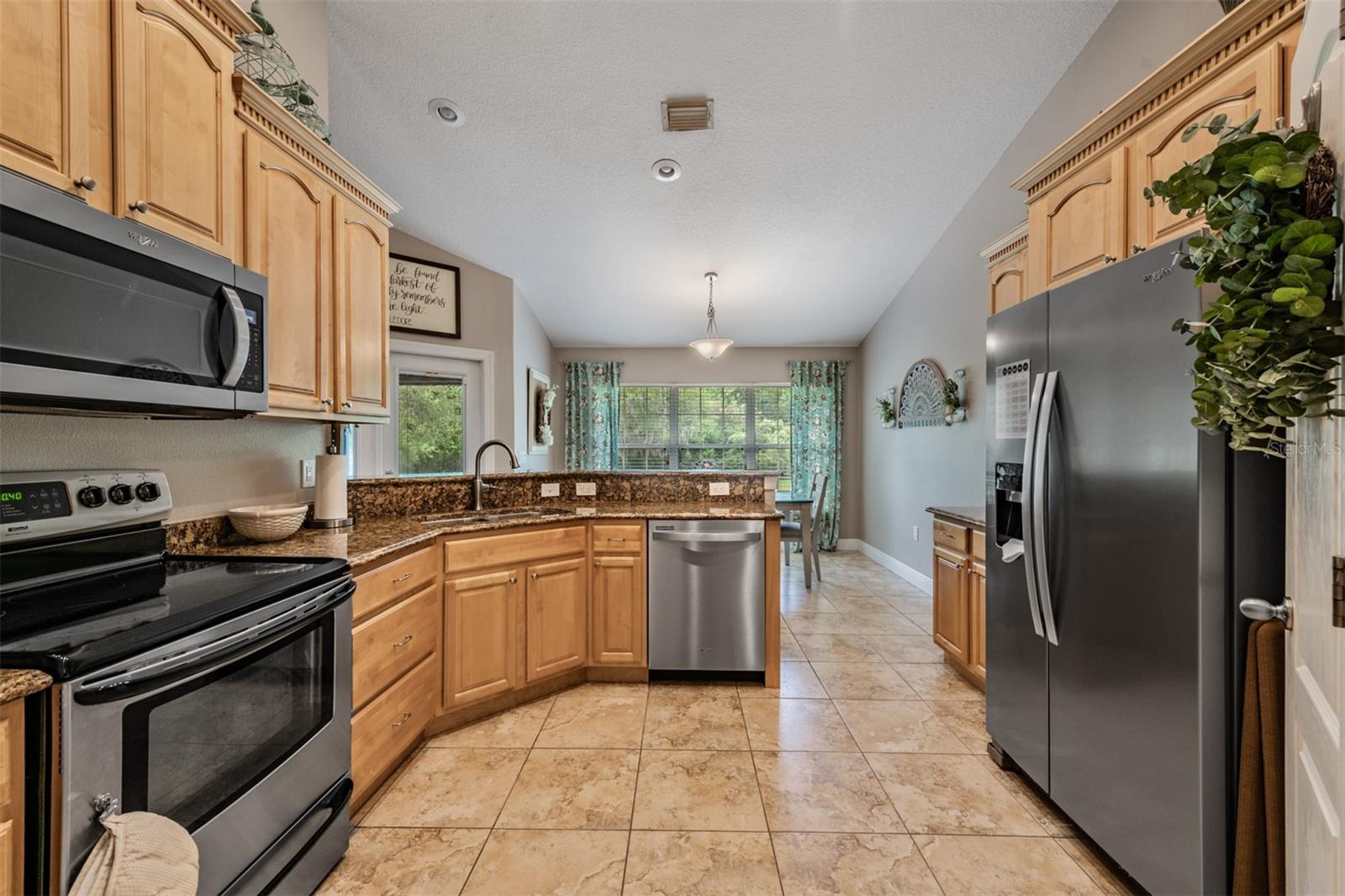 Image 15 of 42 For 3218 Bella Garden Lane