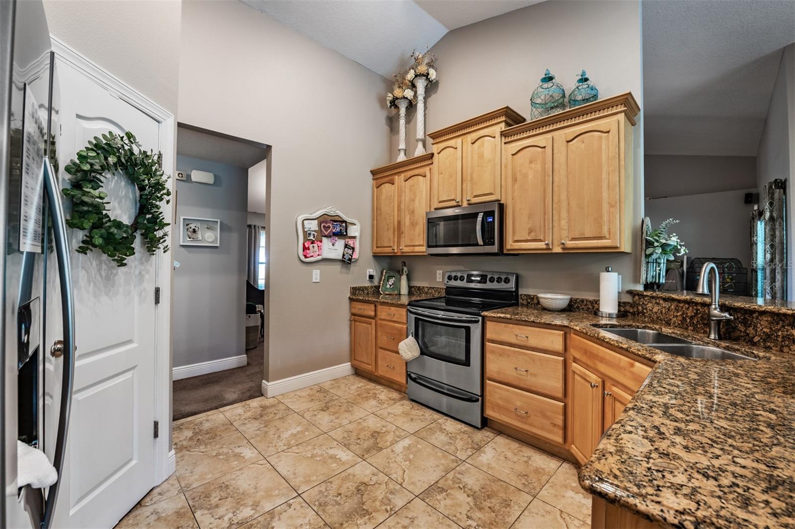 Image 16 of 42 For 3218 Bella Garden Lane