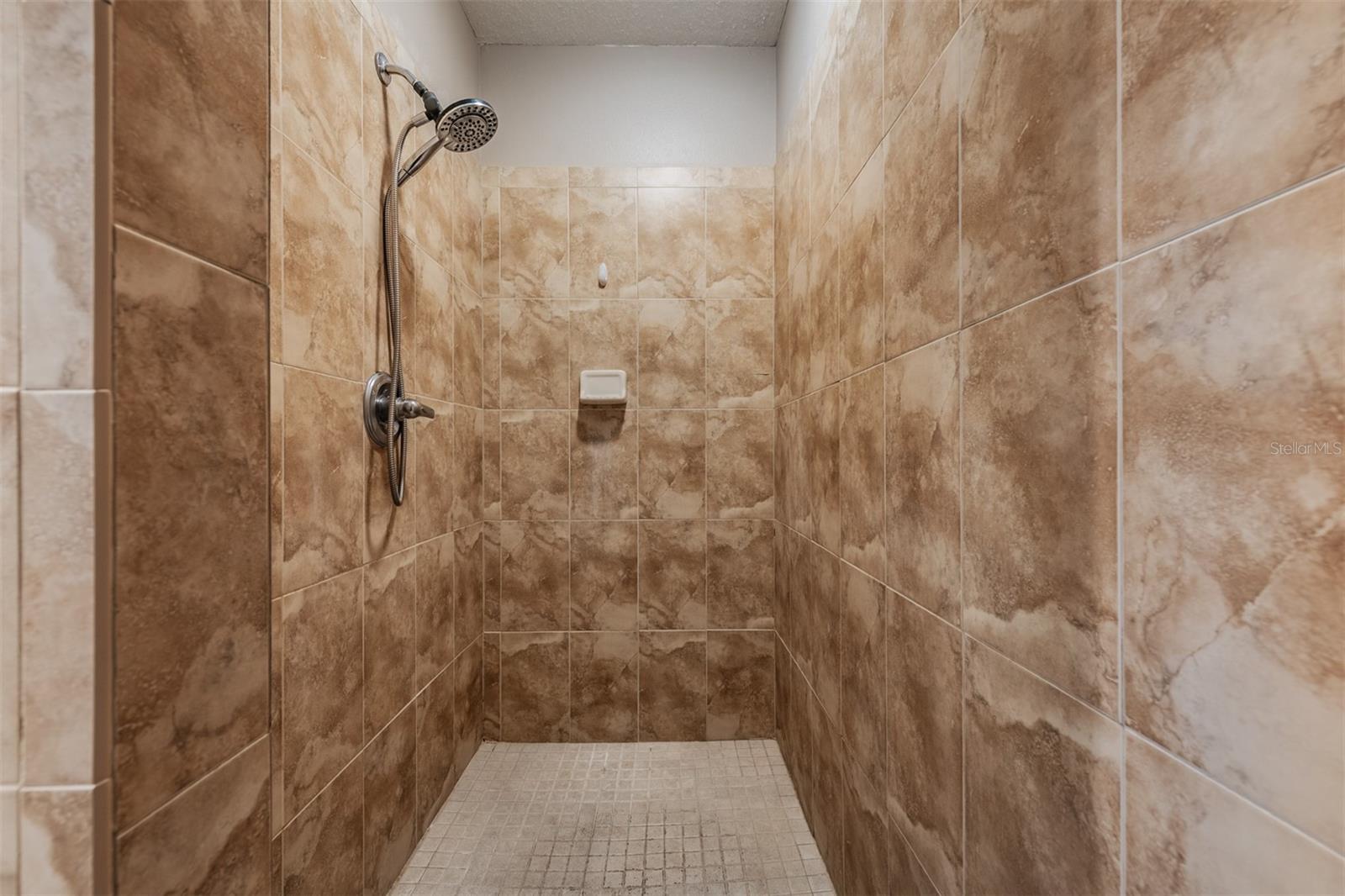 Image 21 of 42 For 3218 Bella Garden Lane