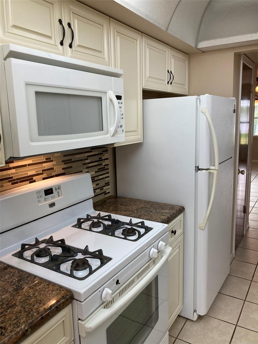 Image 20 of 33 For 5257 81st Lane N 6