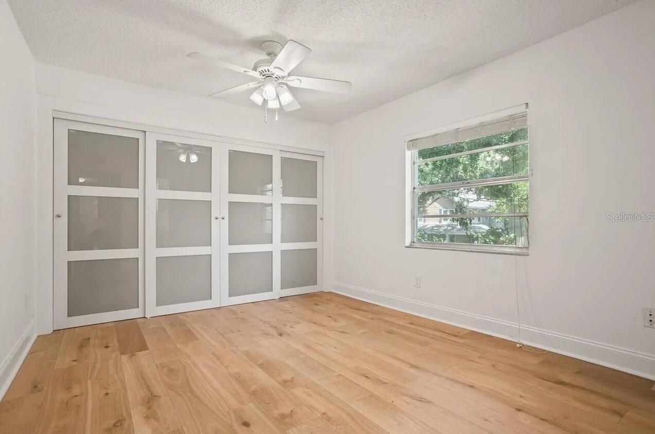 Image 11 of 17 For 1011 Moody Avenue 12