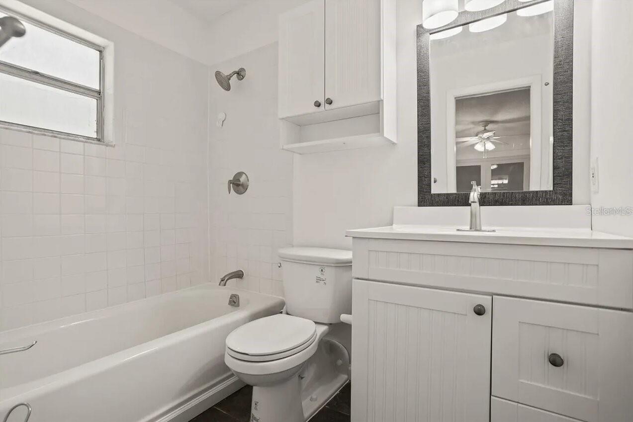 Image 13 of 17 For 1011 Moody Avenue 12