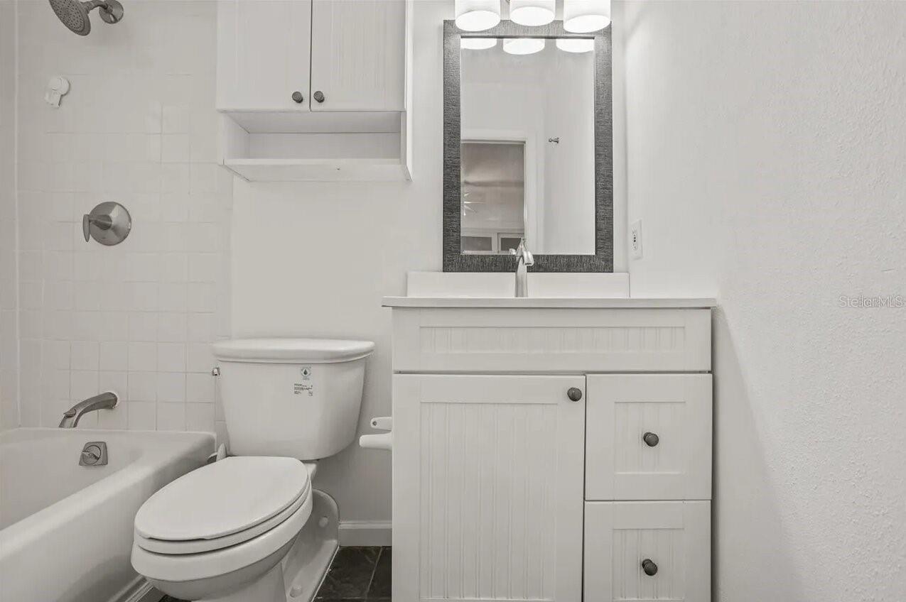 Image 14 of 17 For 1011 Moody Avenue 12