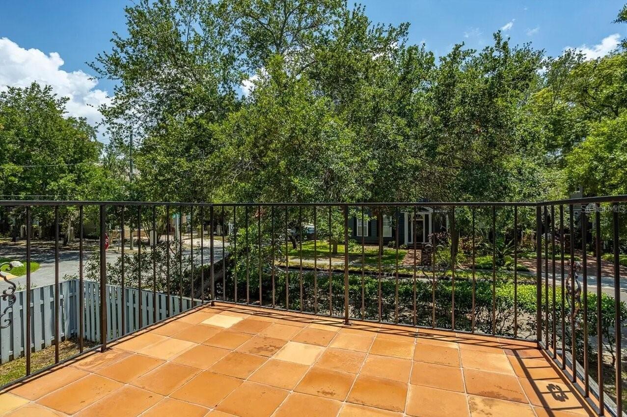 Image 15 of 17 For 1011 Moody Avenue 12