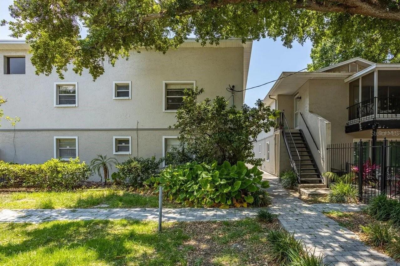 Image 2 of 17 For 1011 Moody Avenue 12