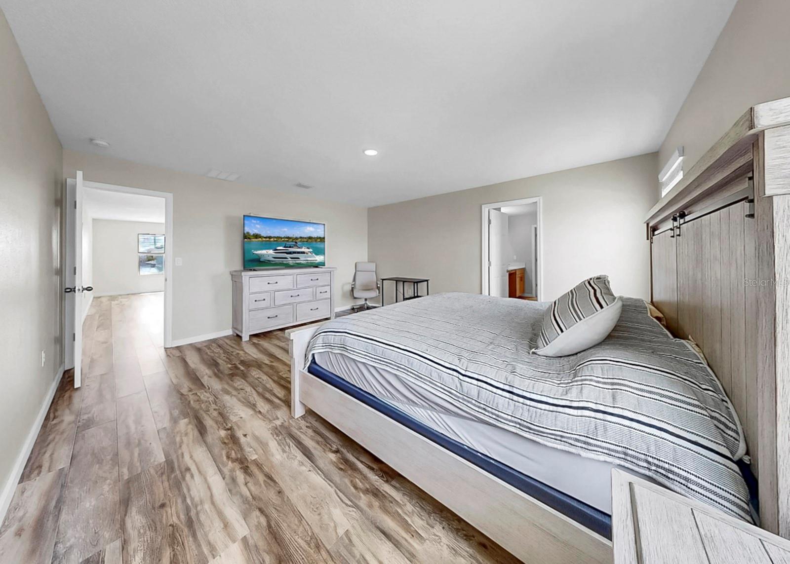 Image 38 of 80 For 12738 Mangrove Forest Drive