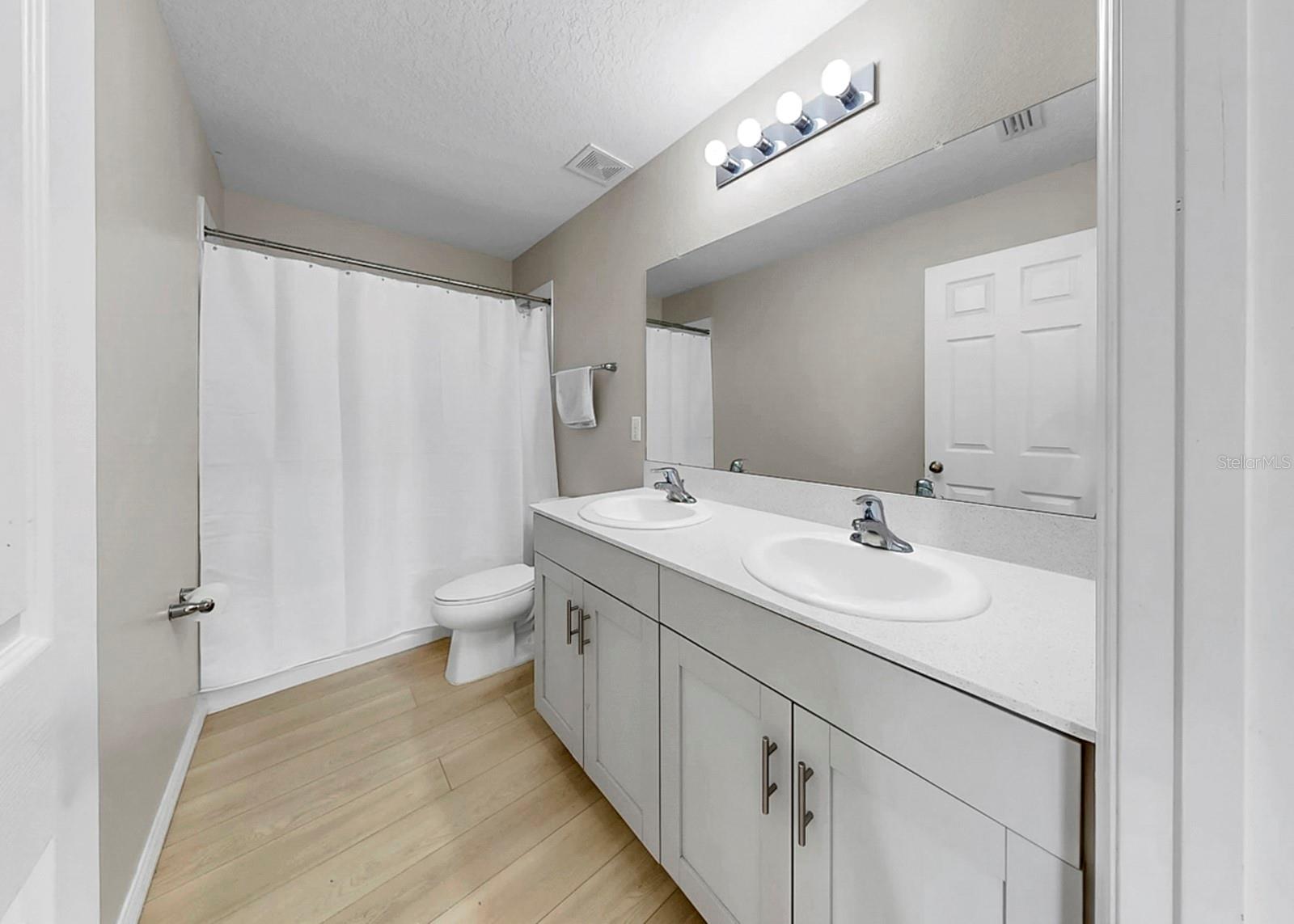 Image 44 of 80 For 12738 Mangrove Forest Drive