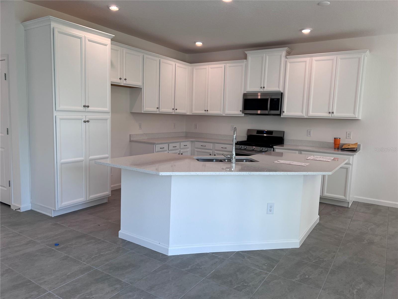 Image 3 of 11 For 5218 Wishing Arch Drive