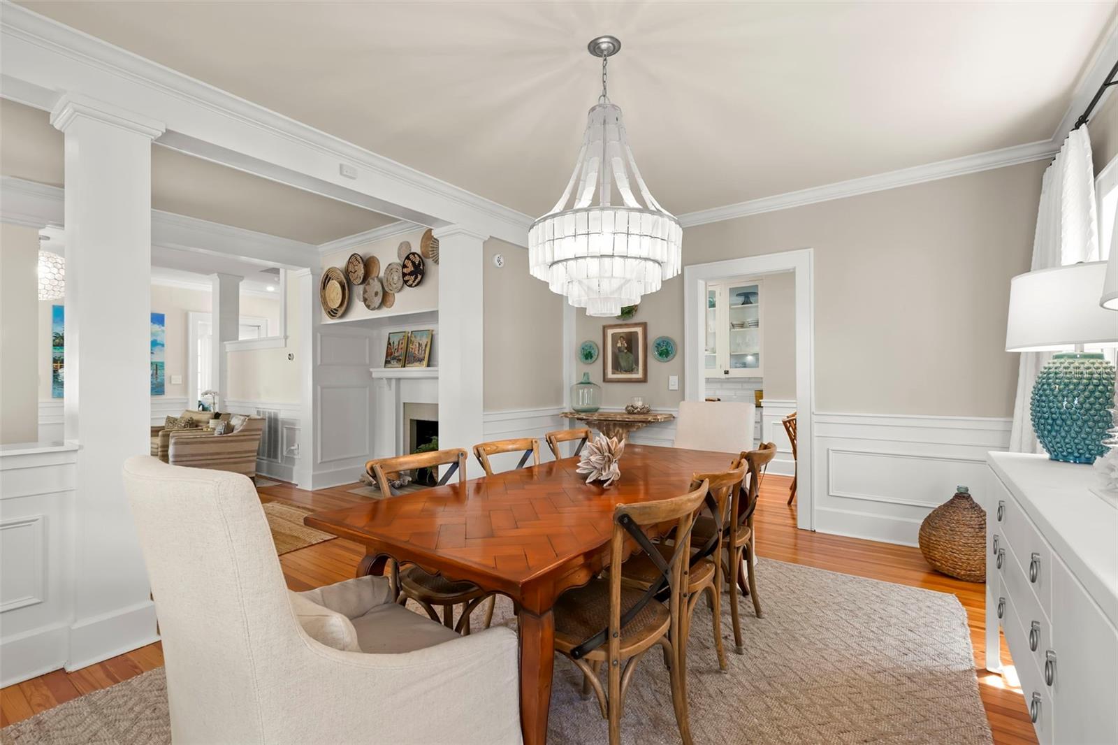 Image 15 of 69 For 516 17th Avenue Ne