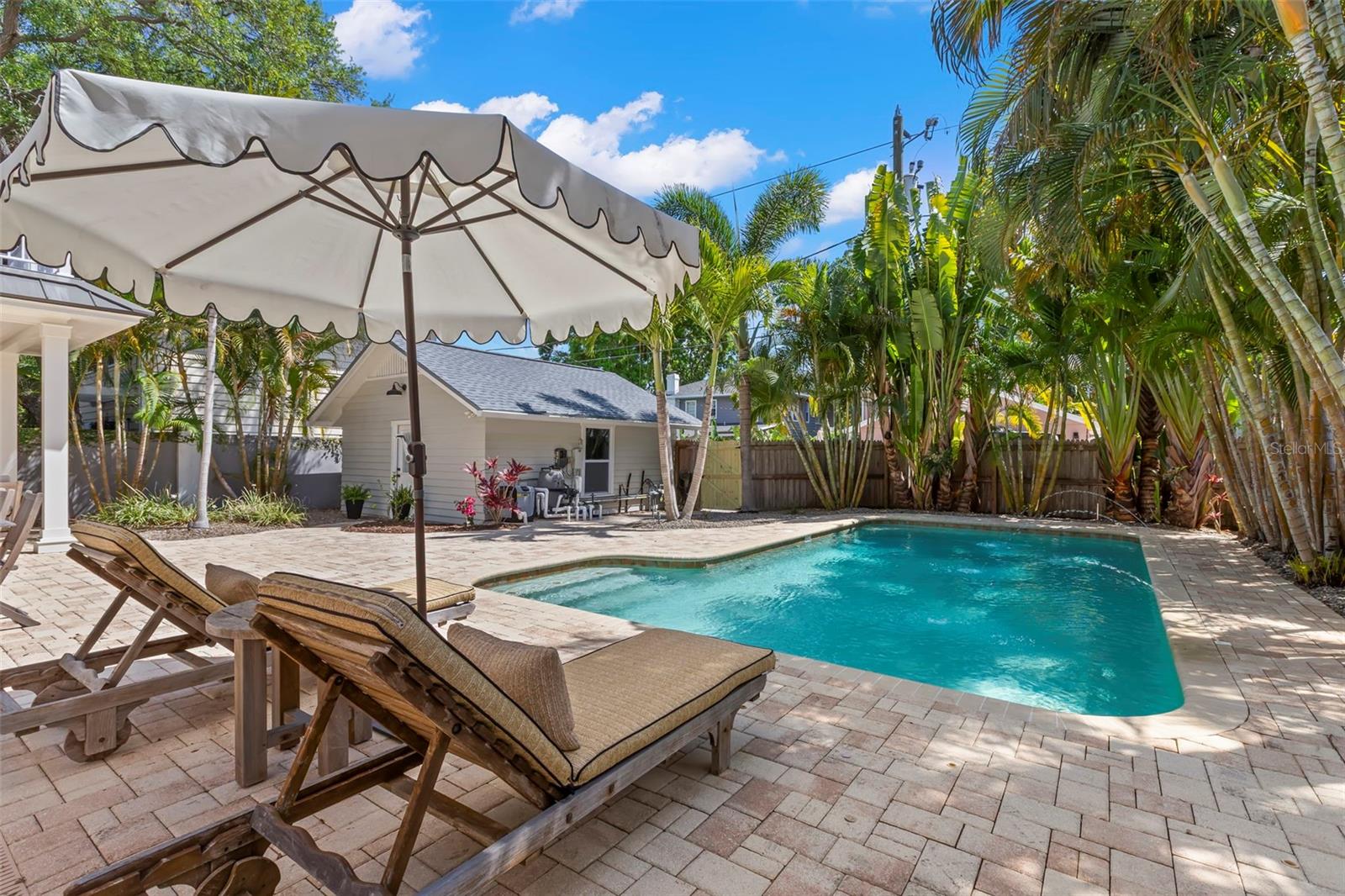 Image 32 of 69 For 516 17th Avenue Ne