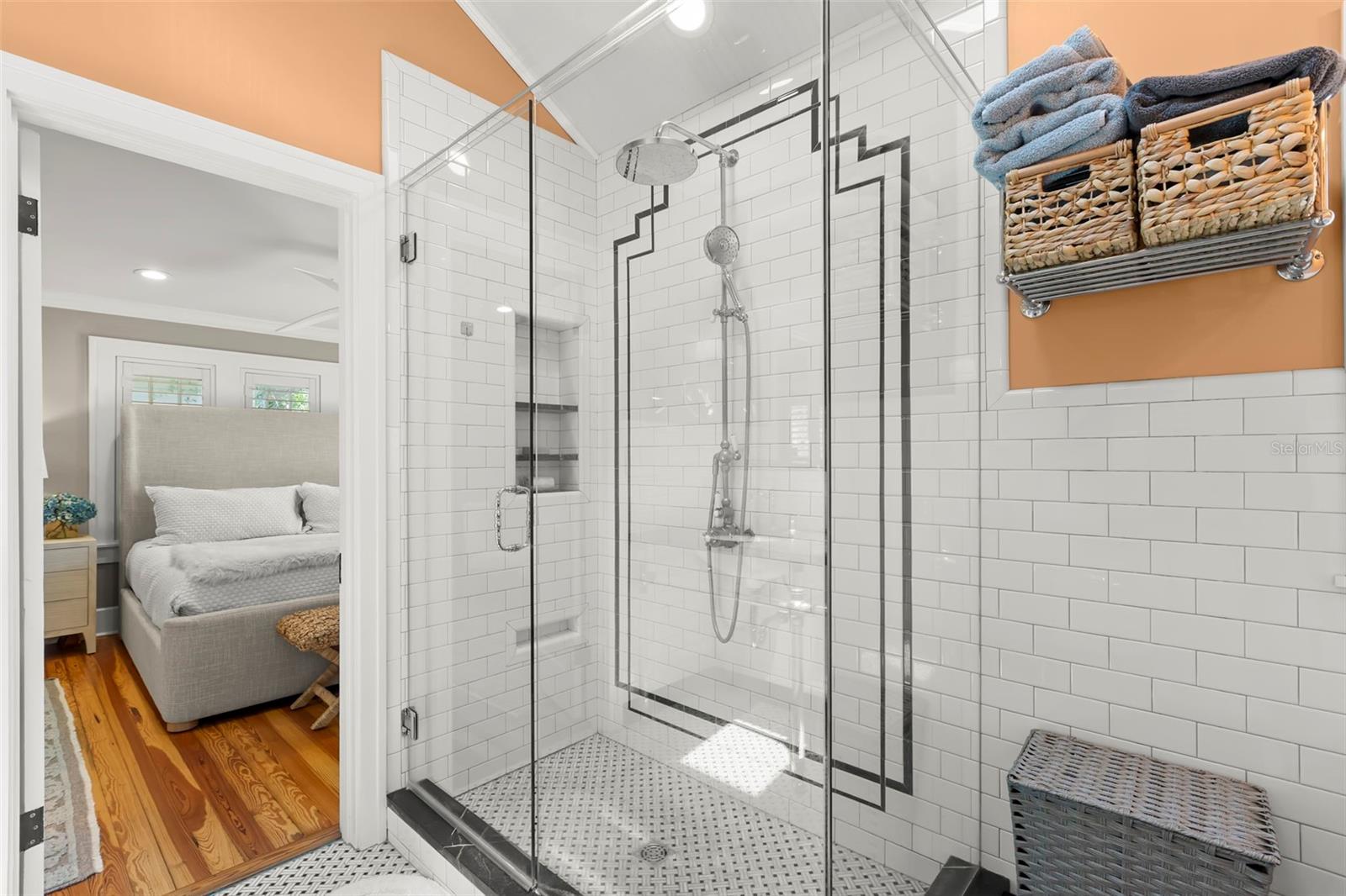 Image 46 of 69 For 516 17th Avenue Ne