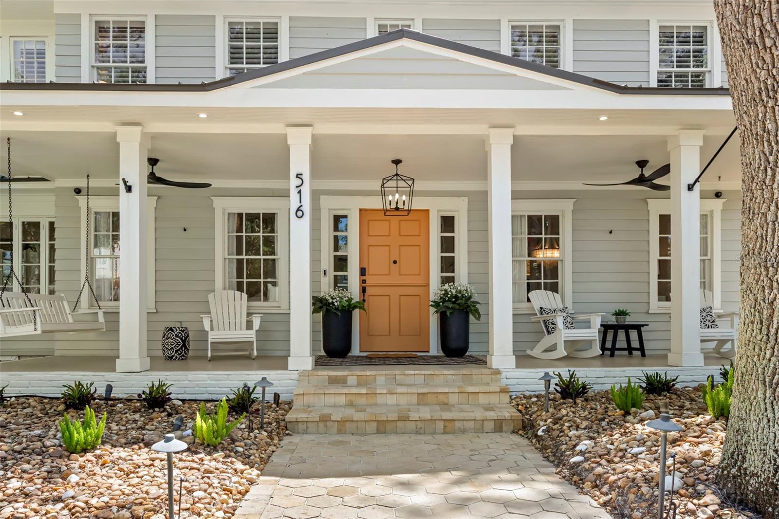 Image 5 of 69 For 516 17th Avenue Ne