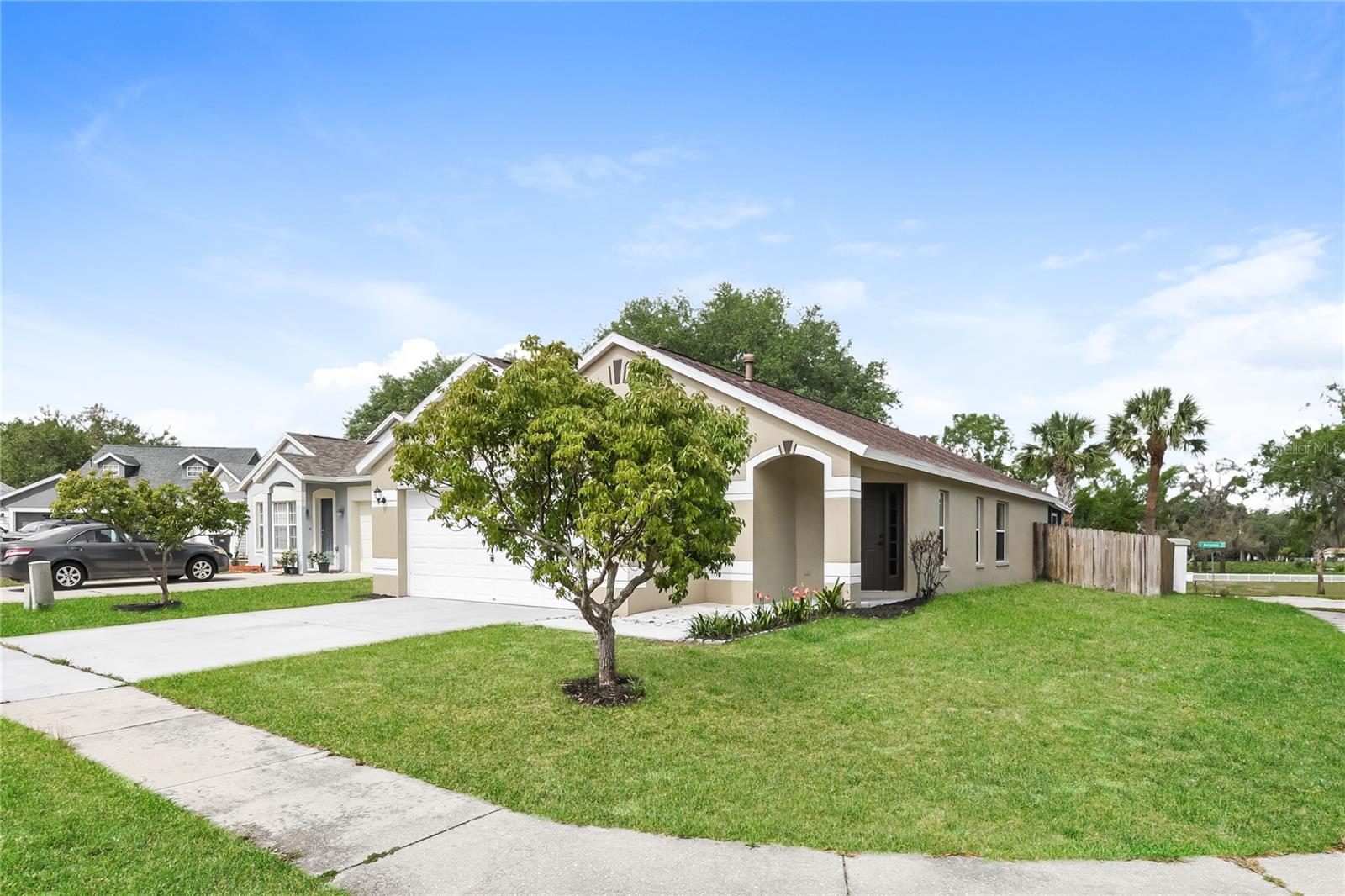 Image 2 of 15 For 208 Summer Sails Drive