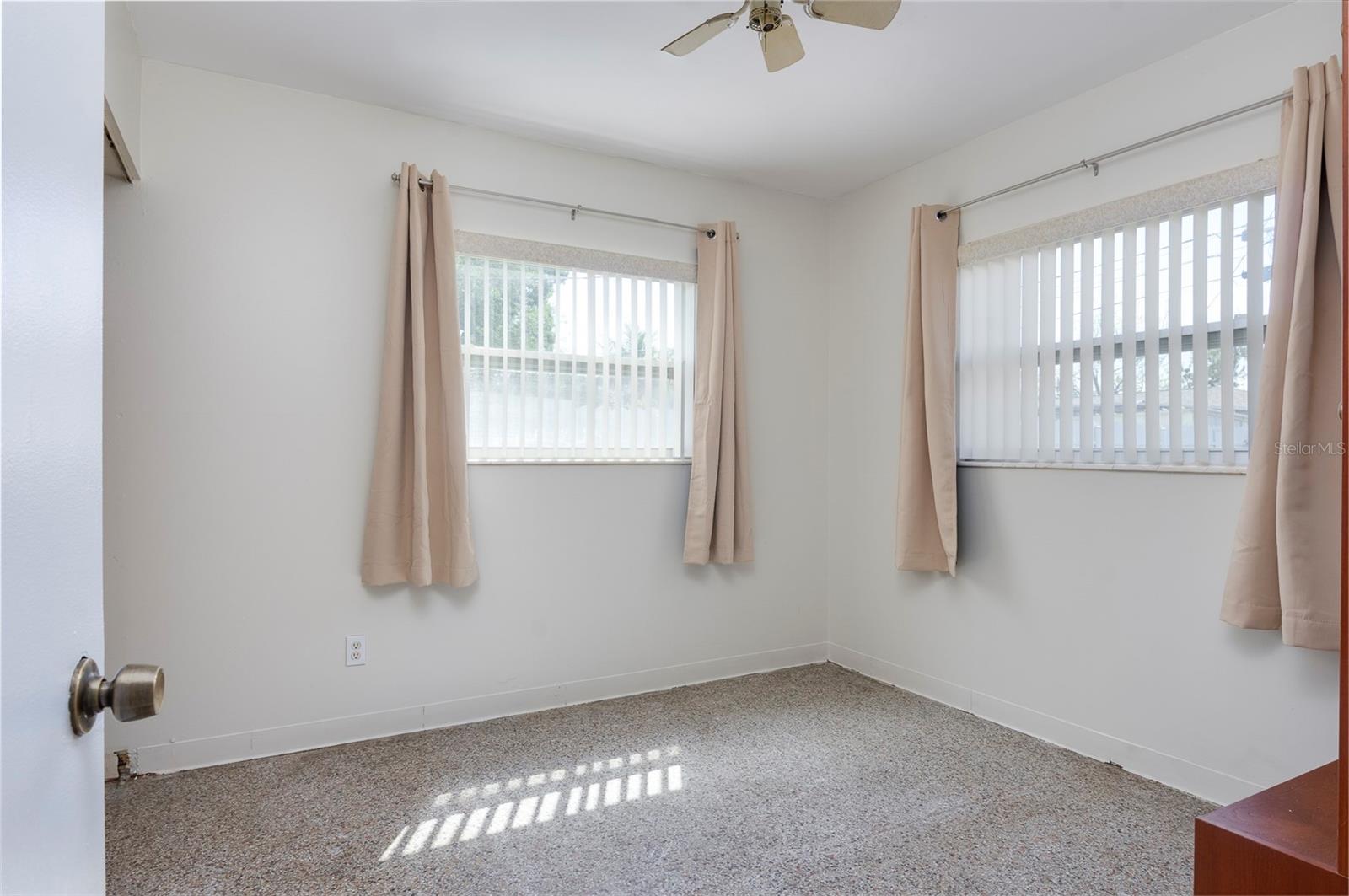 Image 10 of 22 For 4748 49th Avenue N