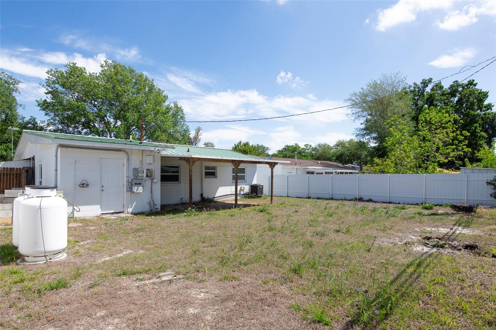 Image 14 of 22 For 4748 49th Avenue N