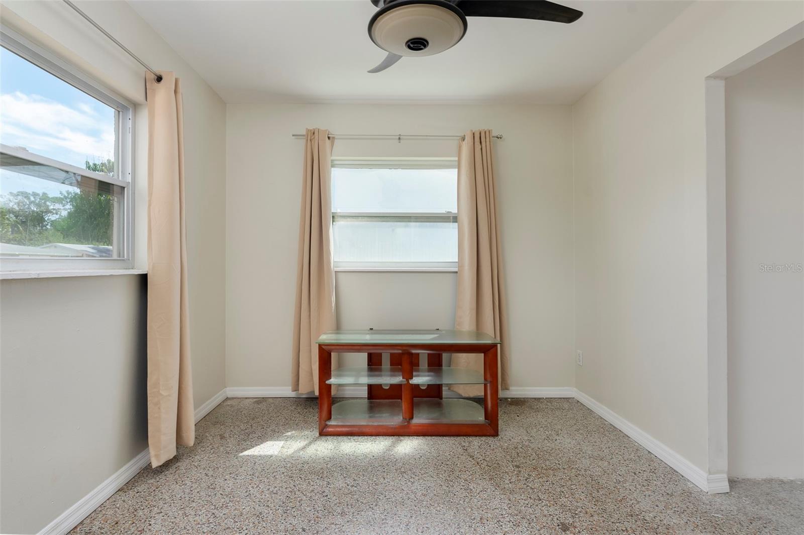 Image 9 of 22 For 4748 49th Avenue N