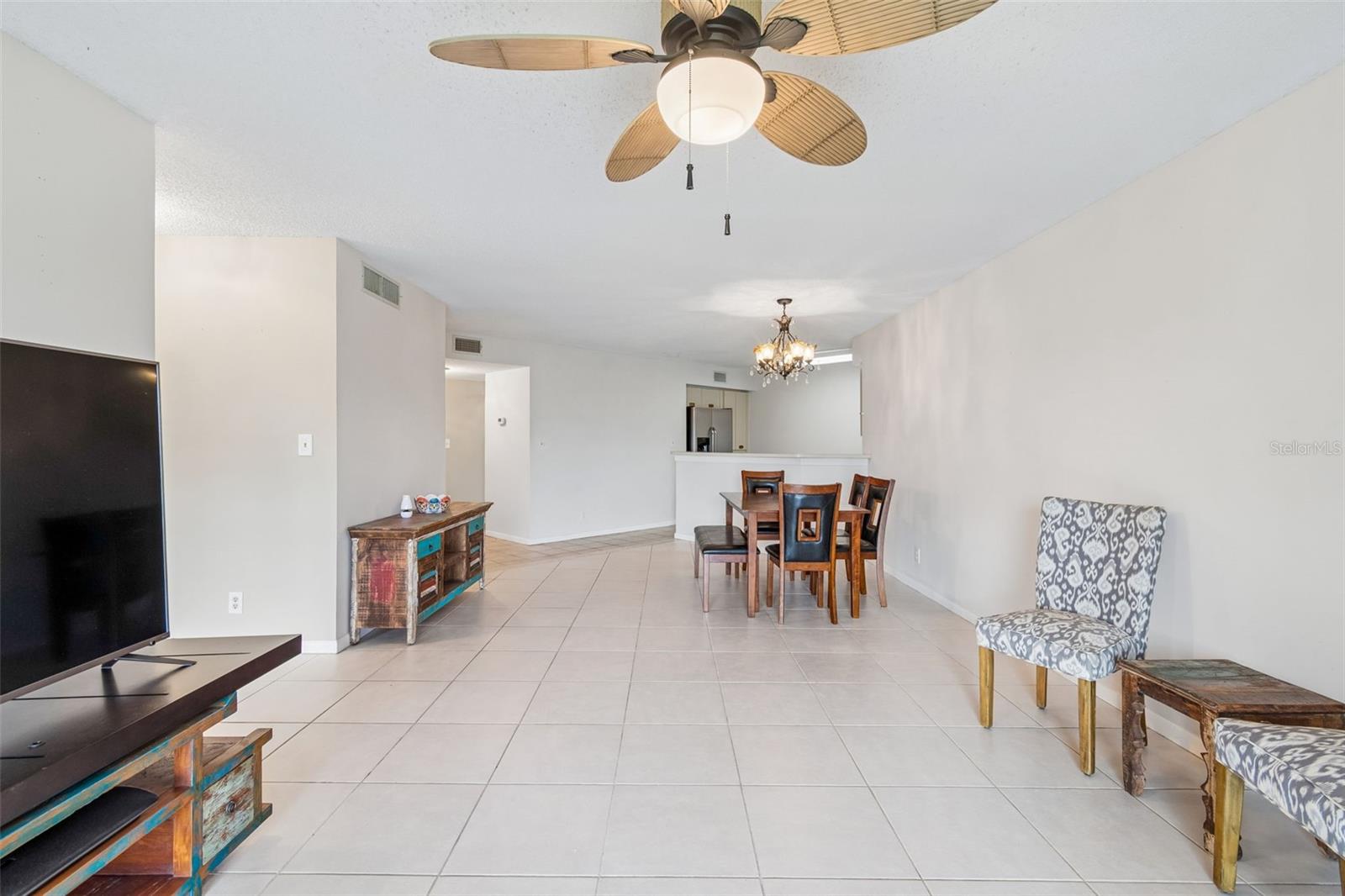 Image 10 of 31 For 6000 Bahia Del Mar Circle 134