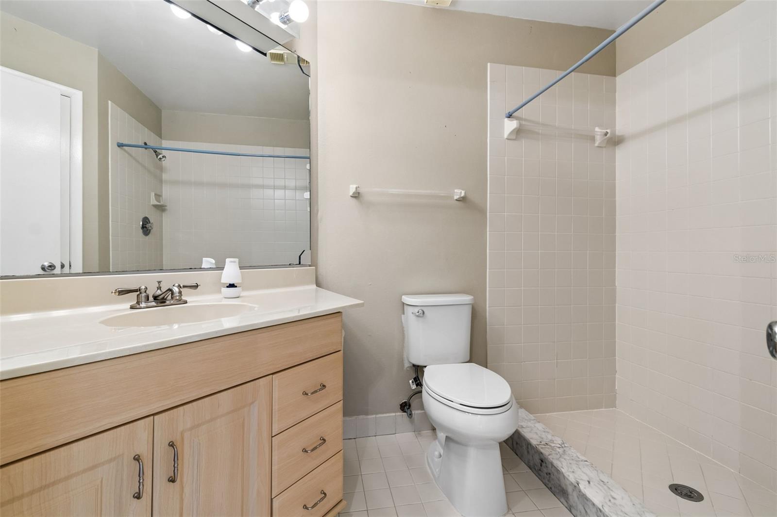 Image 17 of 31 For 6000 Bahia Del Mar Circle 134