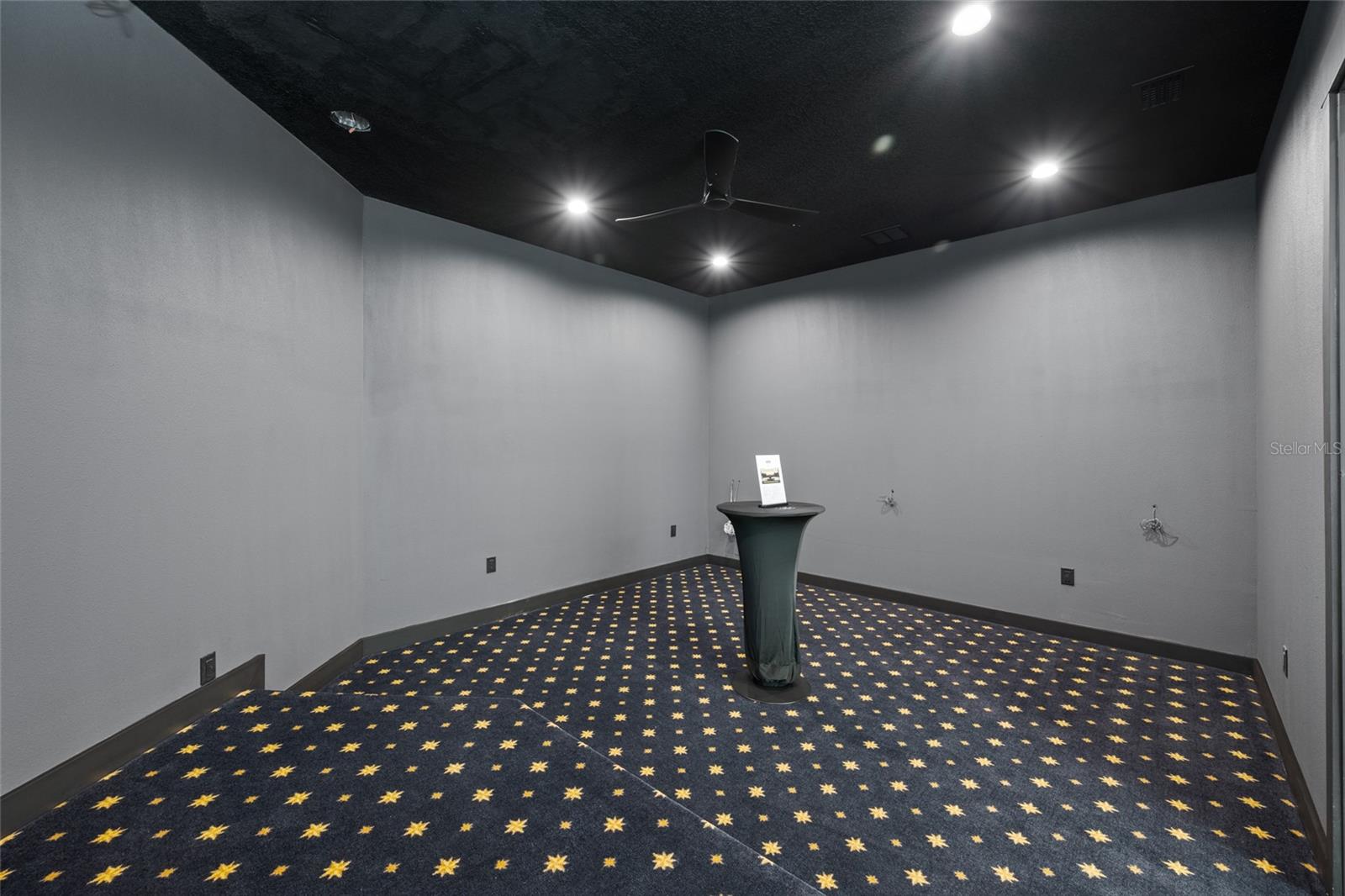 Image 12 of 72 For 11460 7th Street E