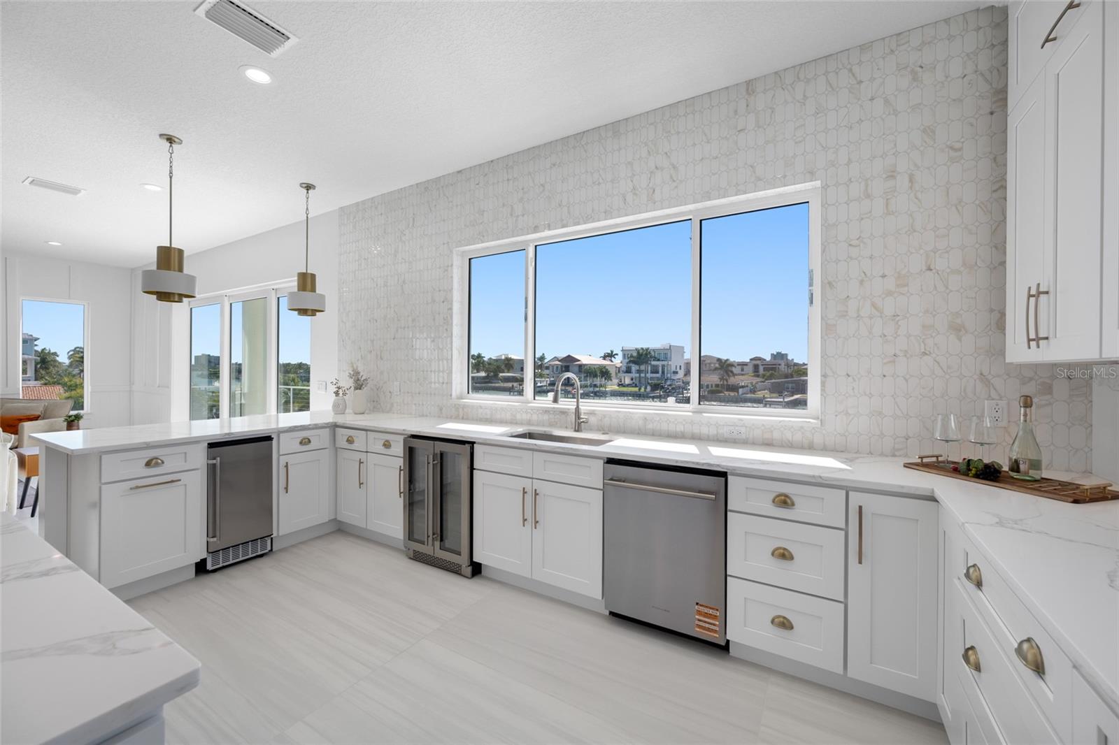 Image 22 of 72 For 11460 7th Street E