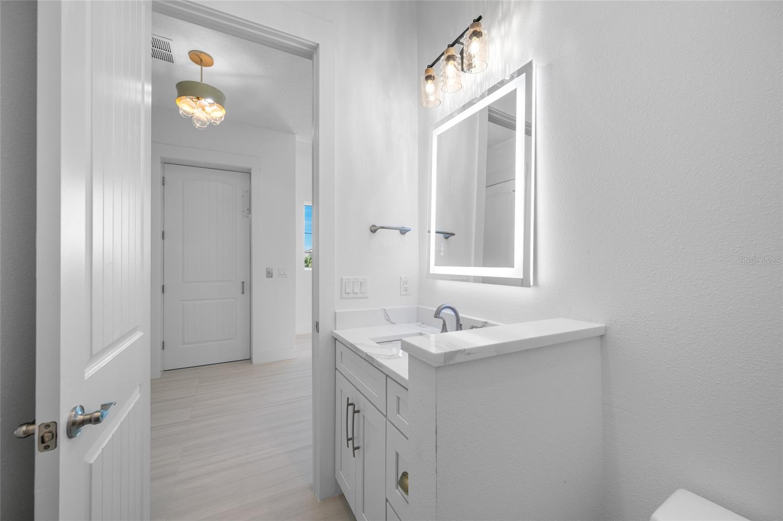 Image 33 of 72 For 11460 7th Street E