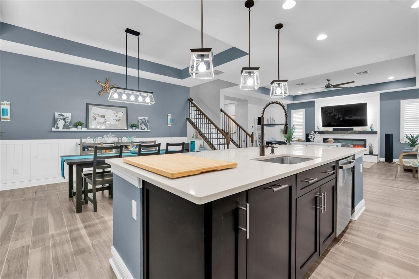 Image 15 of 73 For 3867 Villamore Lane