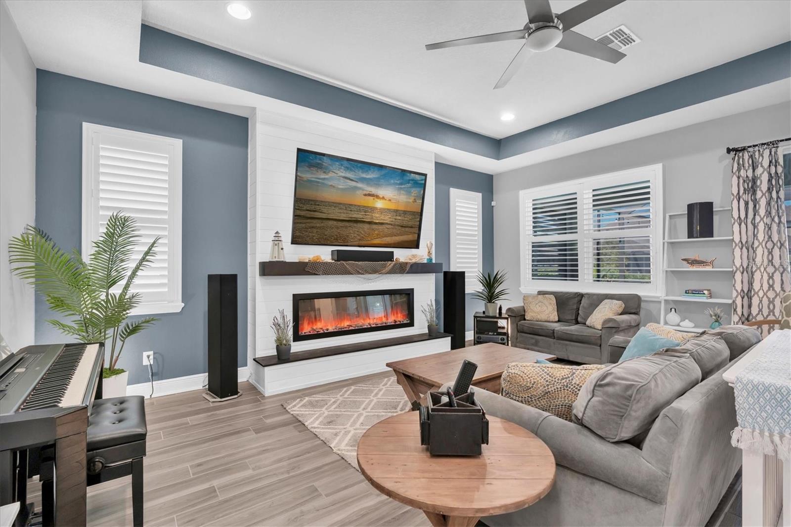 Image 16 of 73 For 3867 Villamore Lane