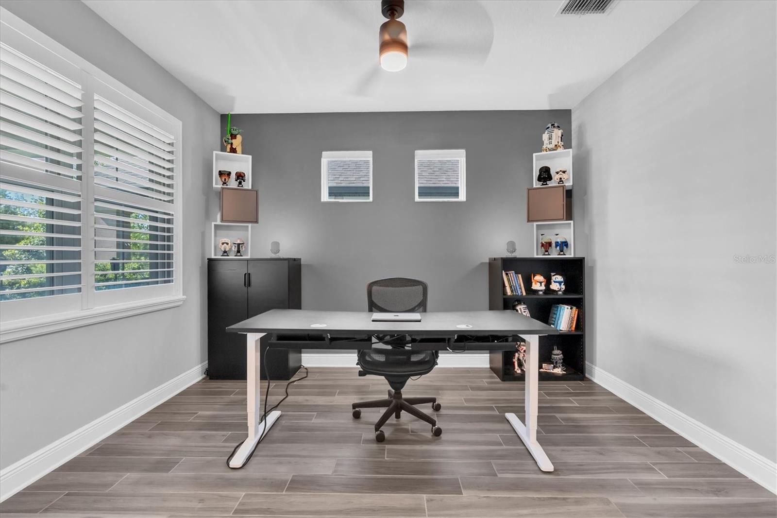 Image 23 of 73 For 3867 Villamore Lane