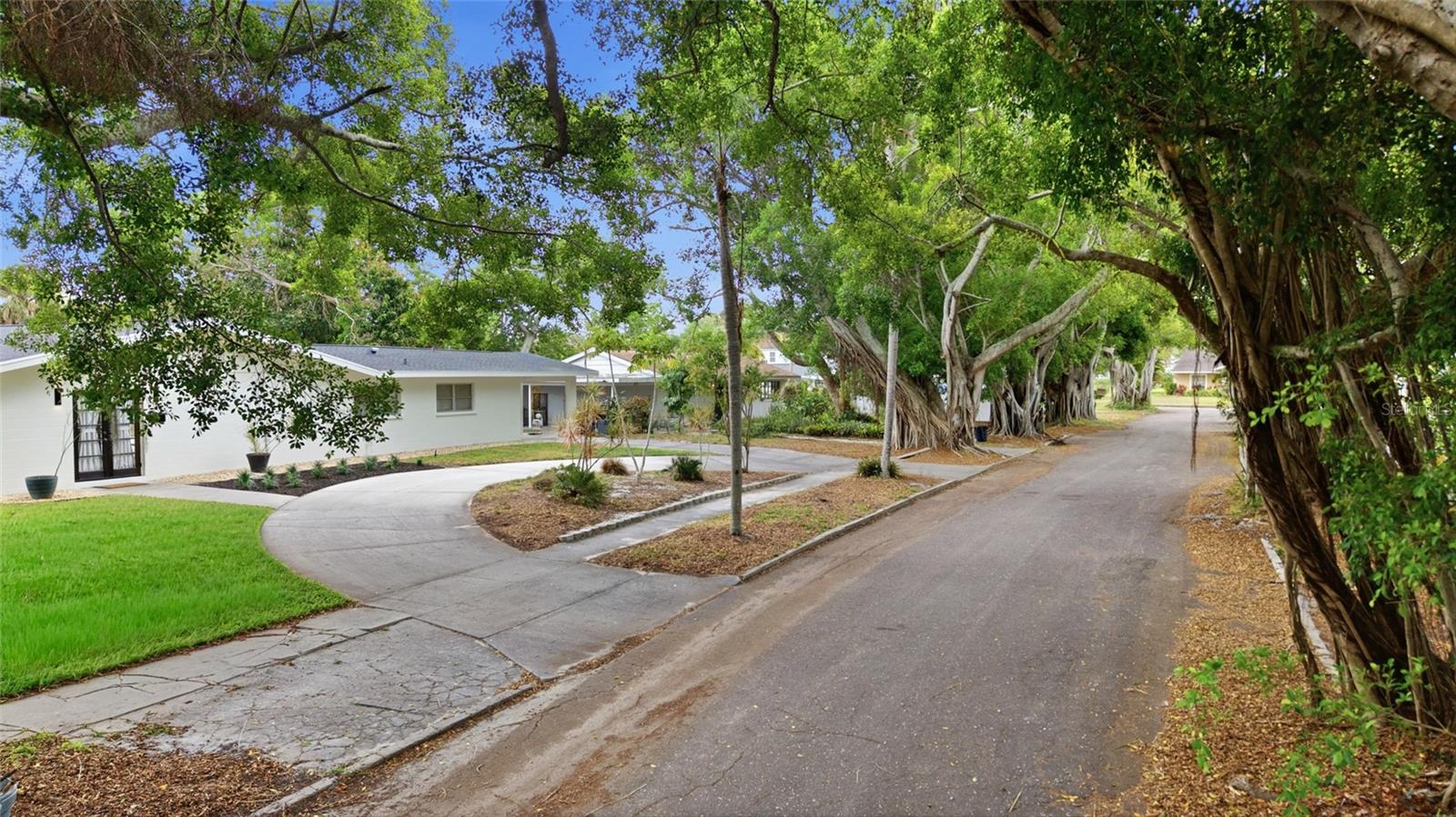 Image 35 of 38 For 615 Fontana Lane