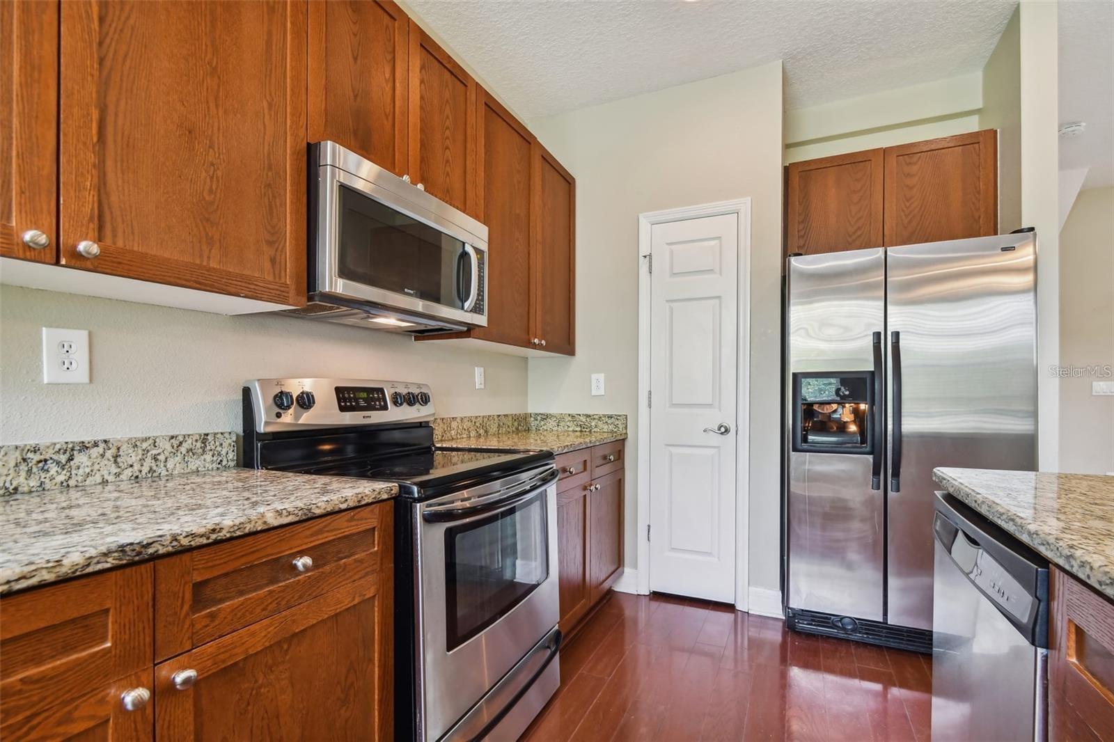 Image 6 of 45 For 4503 Bay Spring Court