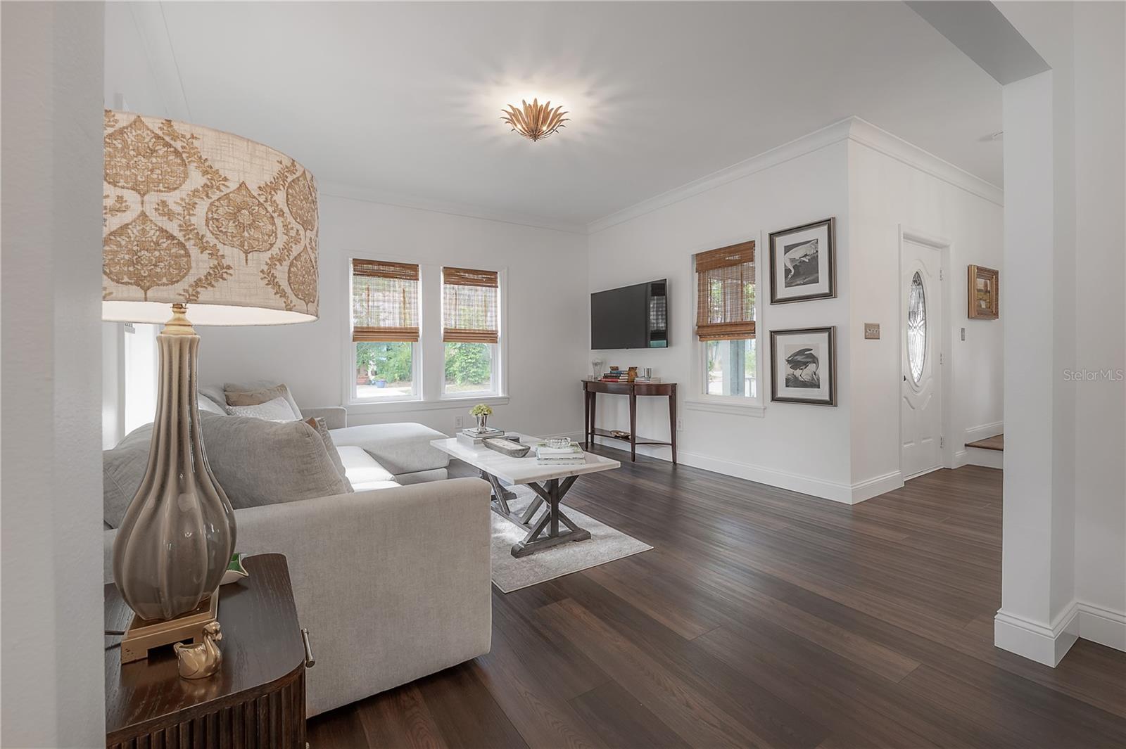 Image 9 of 31 For 502 Amelia Avenue