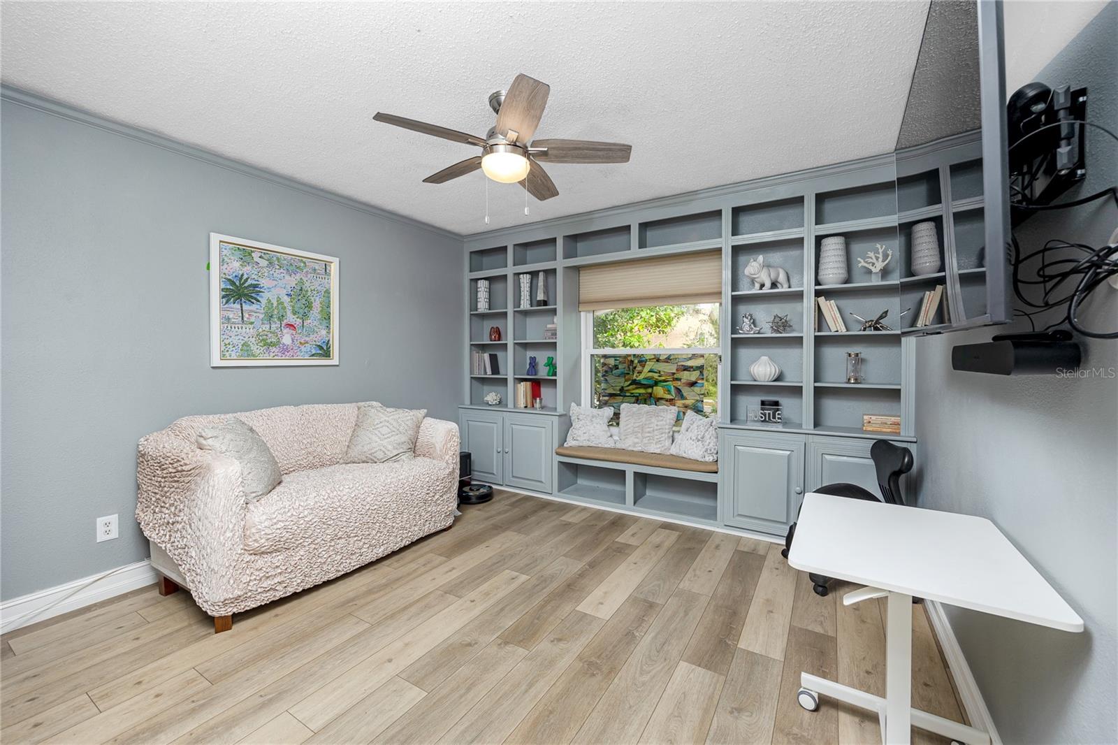 Image 22 of 48 For 27 Summit Lane