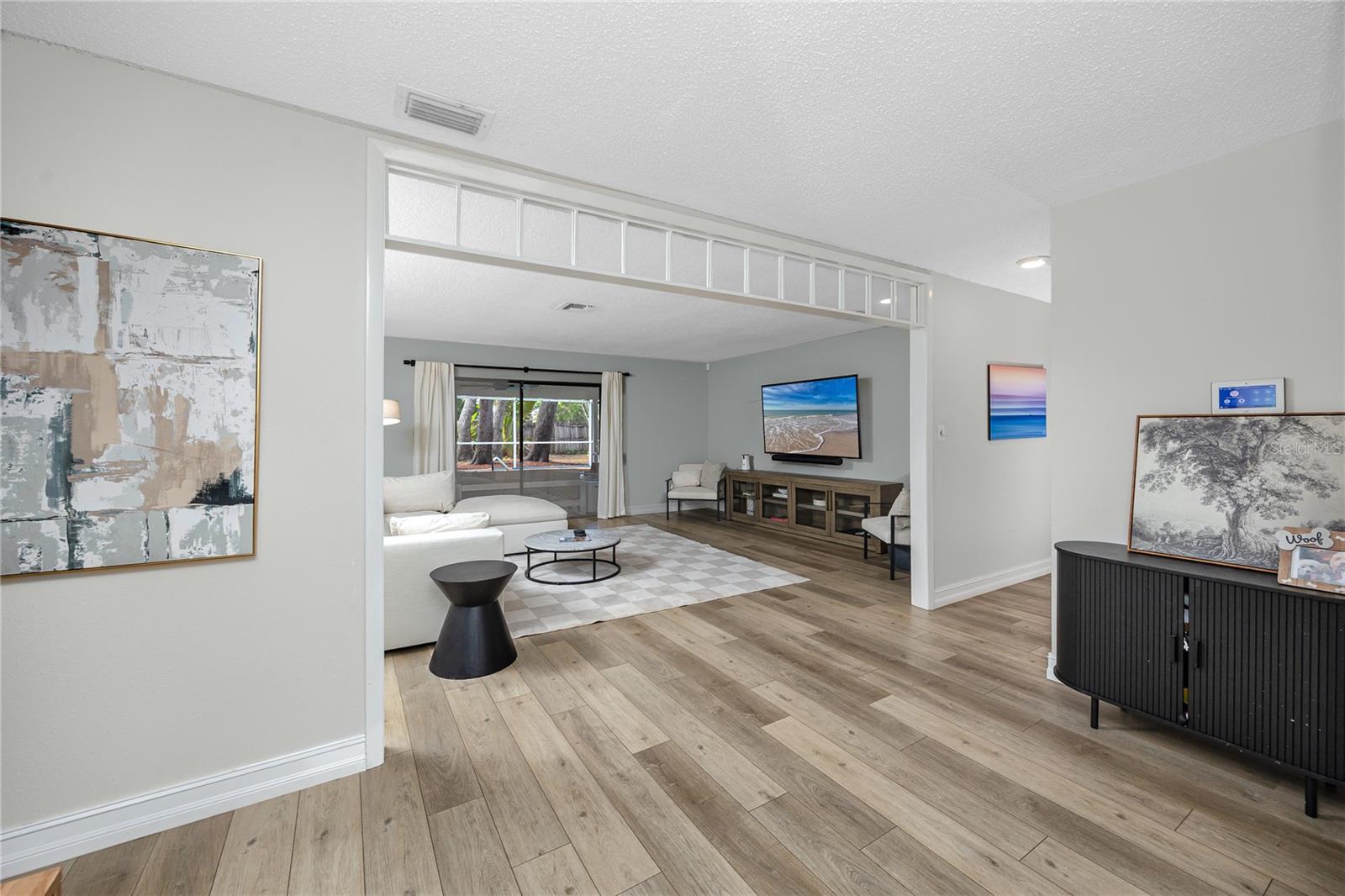 Image 3 of 48 For 27 Summit Lane