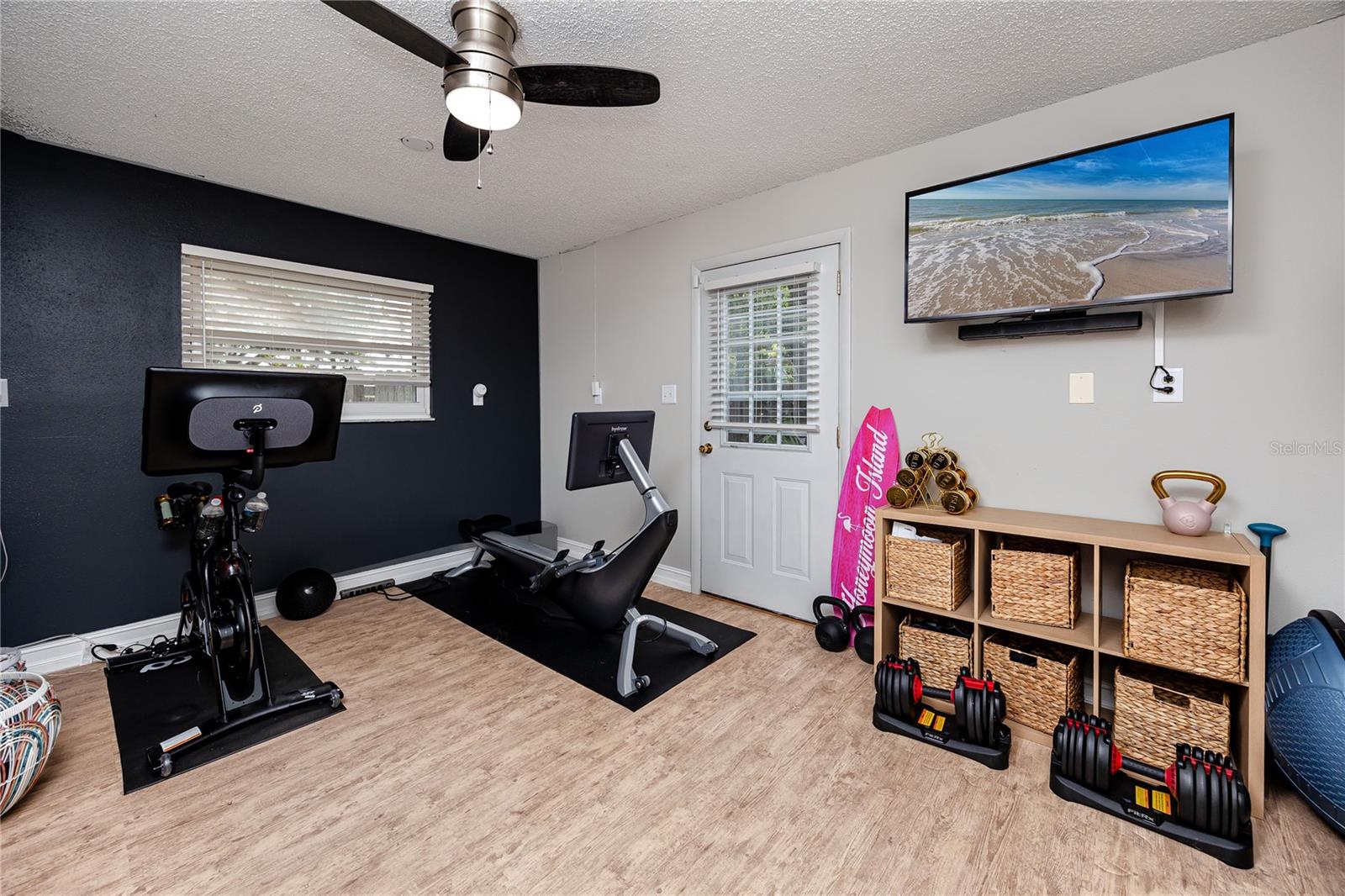 Image 35 of 48 For 27 Summit Lane