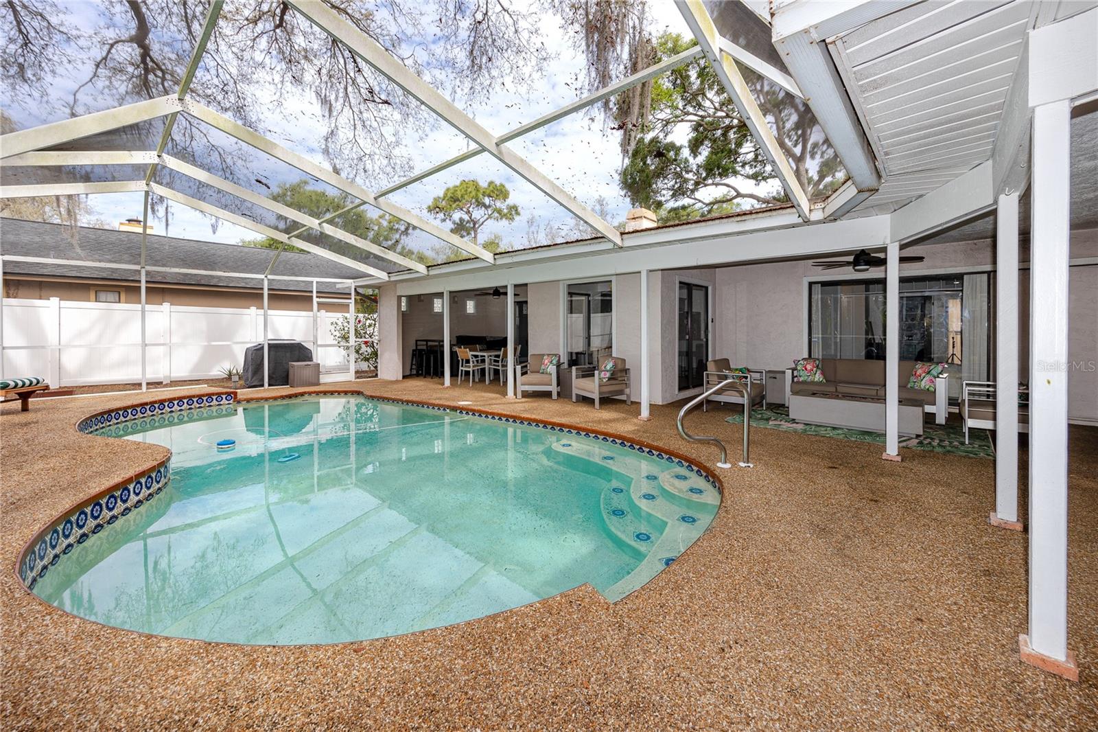 Image 38 of 48 For 27 Summit Lane