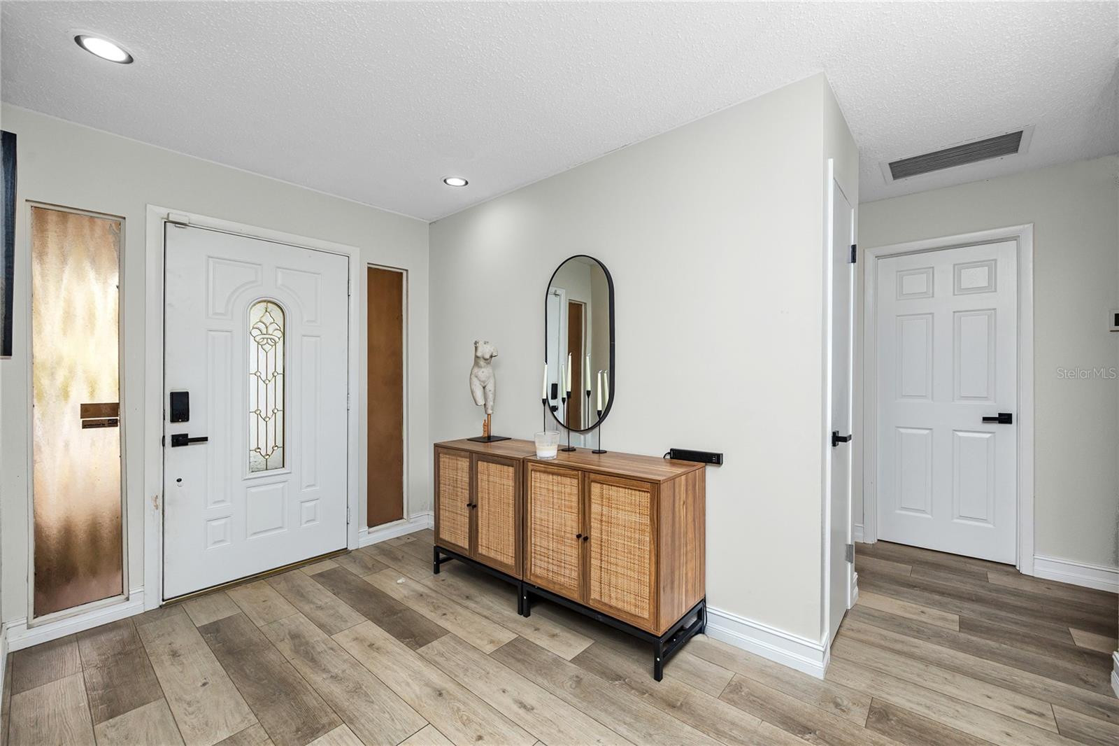 Image 4 of 48 For 27 Summit Lane