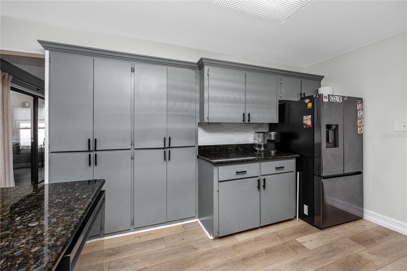 Image 8 of 48 For 27 Summit Lane