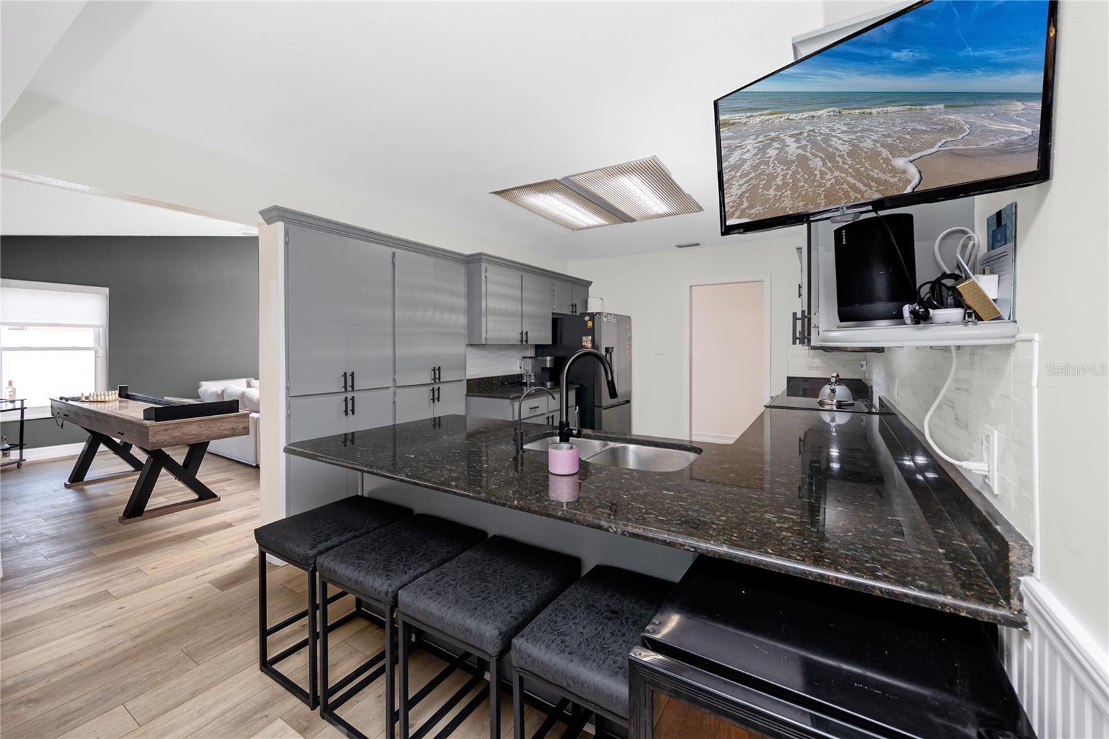 Image 9 of 48 For 27 Summit Lane