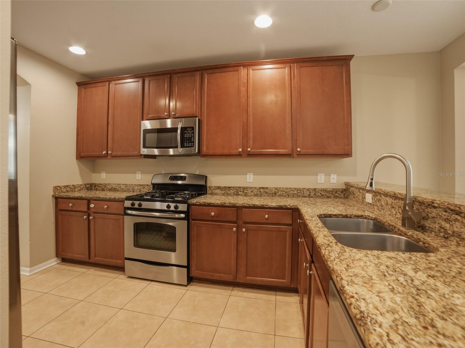 Image 10 of 35 For 5941 Beaconpark Street