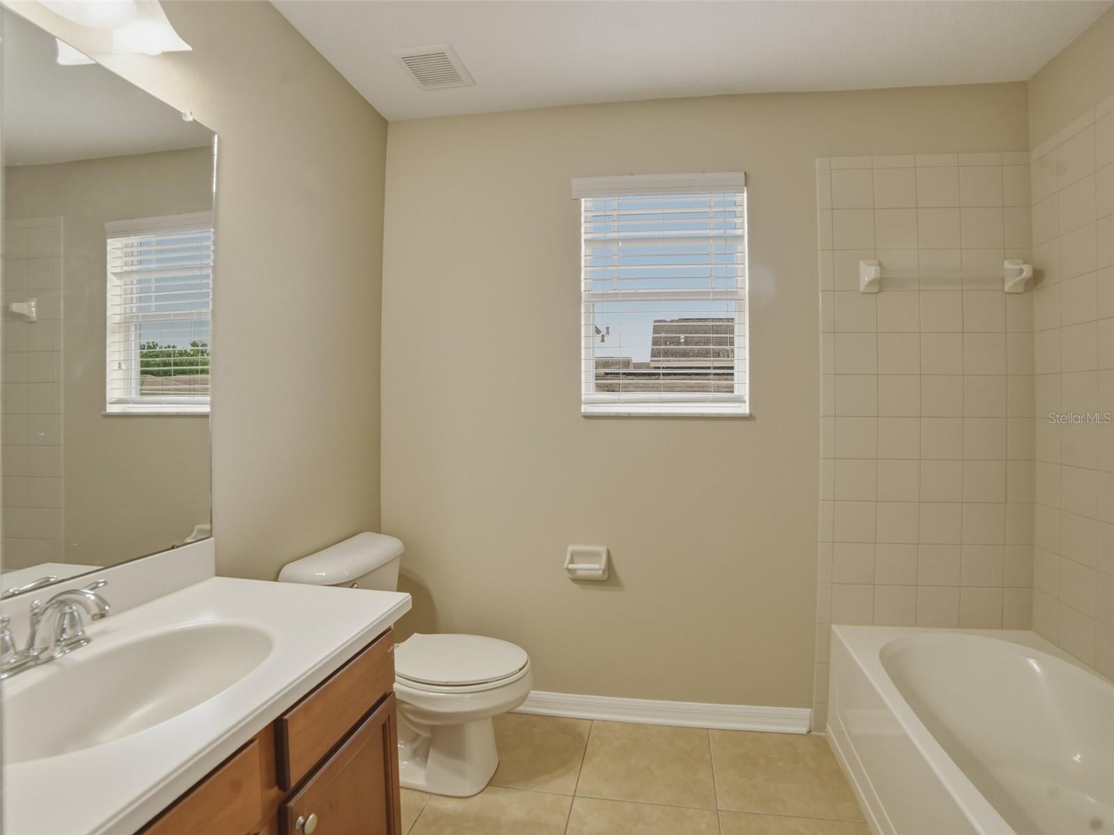 Image 29 of 35 For 5941 Beaconpark Street