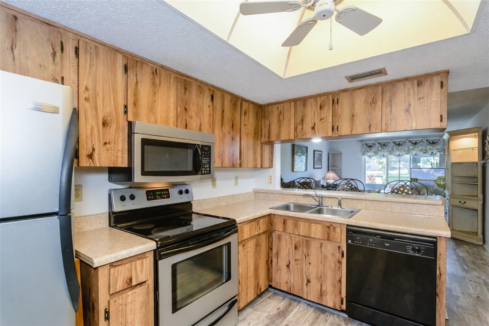 Image 6 of 25 For 207 Cypress Lane