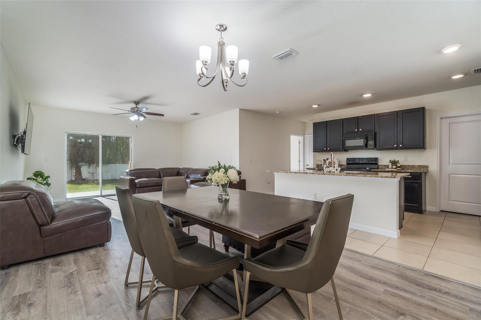 Image 7 of 28 For 210 Cinnamon Bark Place