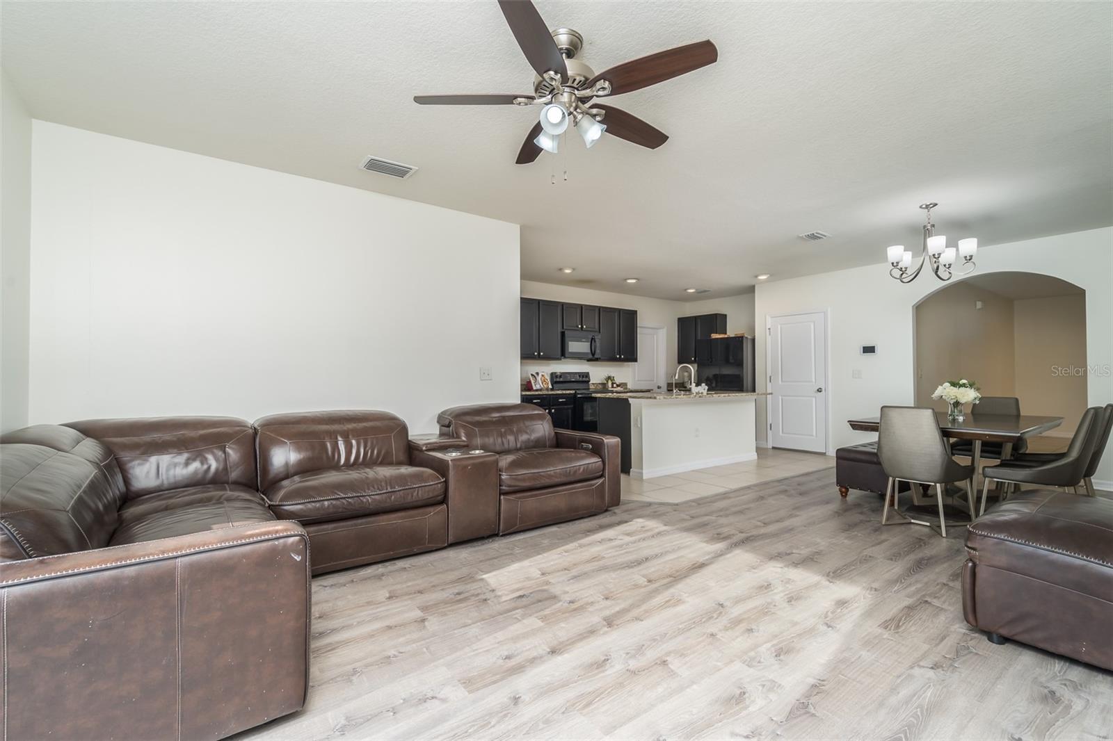 Image 9 of 28 For 210 Cinnamon Bark Place