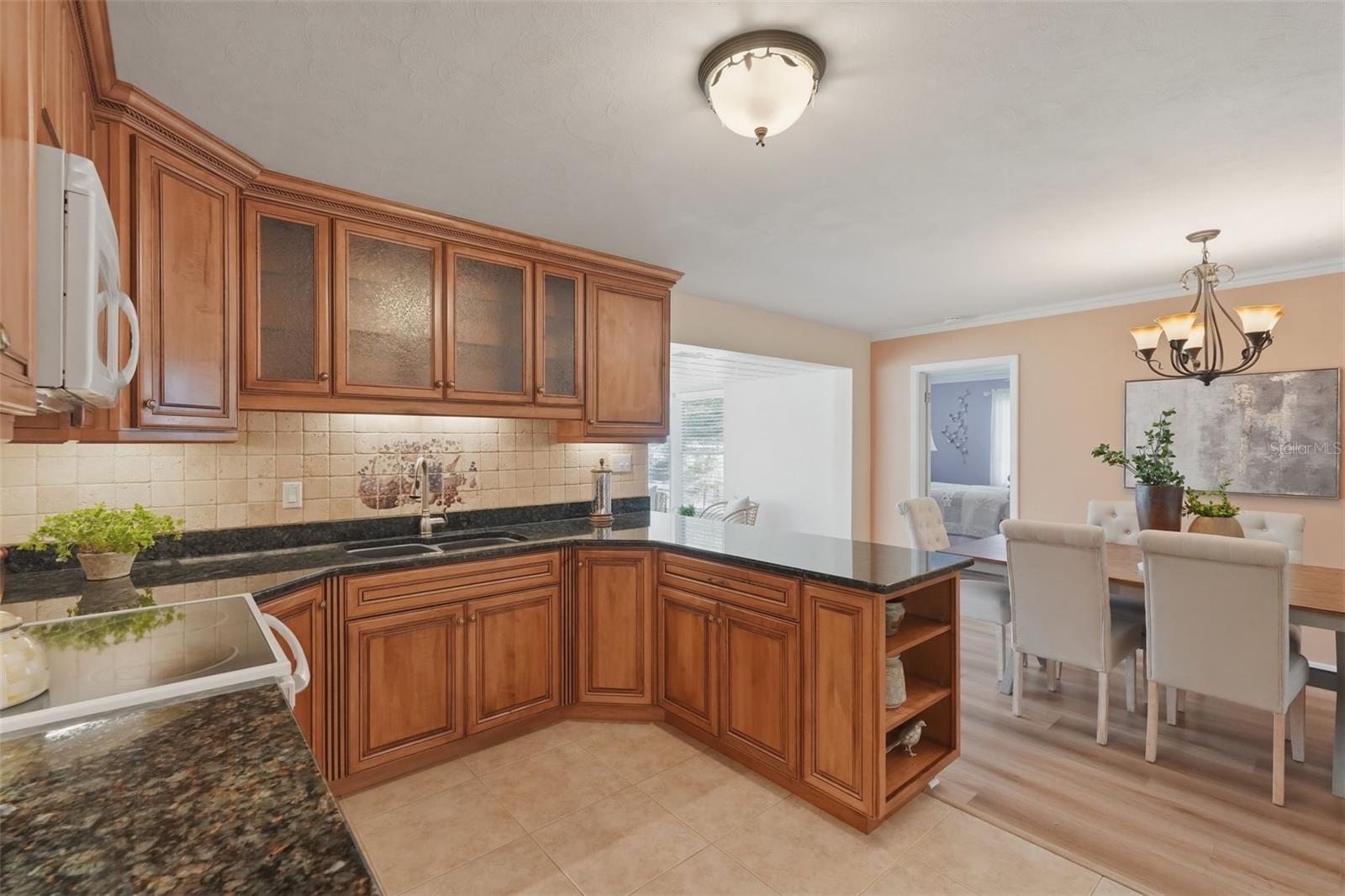 Image 12 of 44 For 700 Spencer Avenue