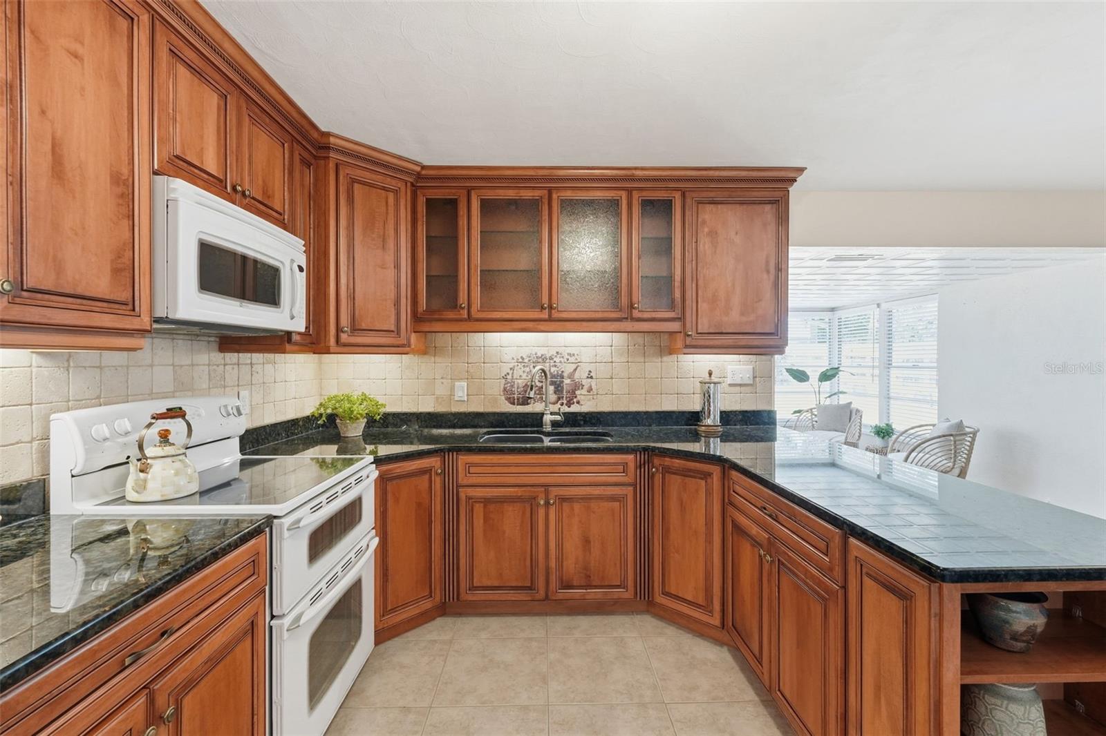 Image 15 of 44 For 700 Spencer Avenue