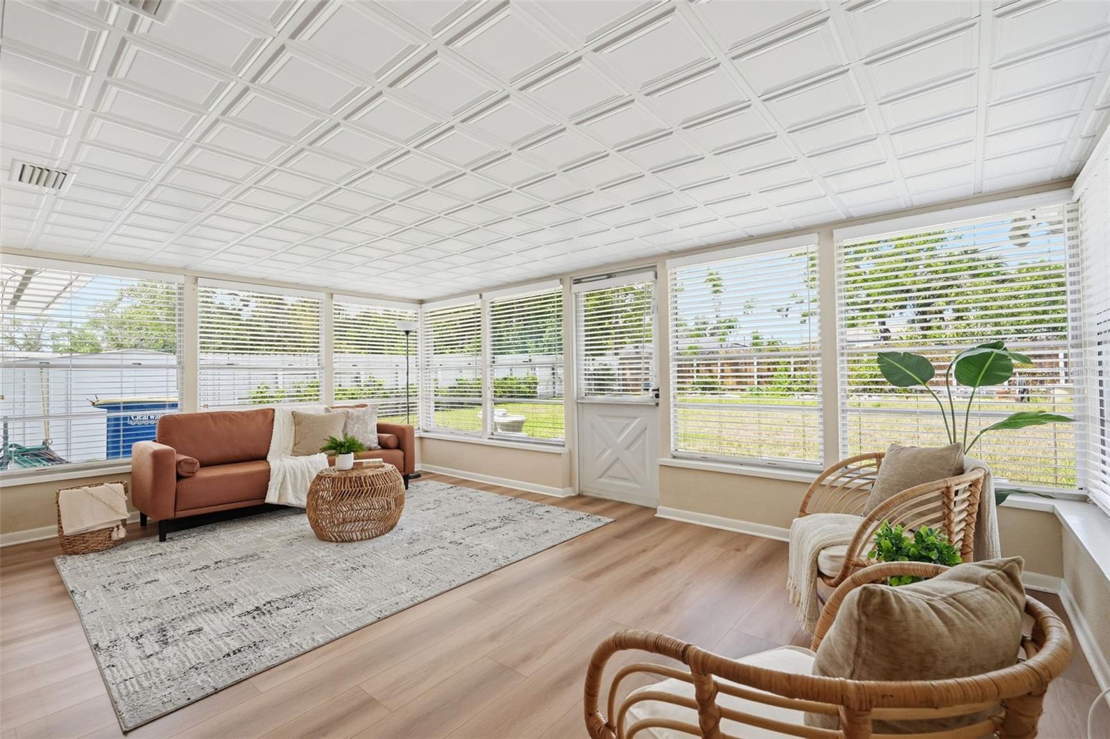 Image 16 of 44 For 700 Spencer Avenue