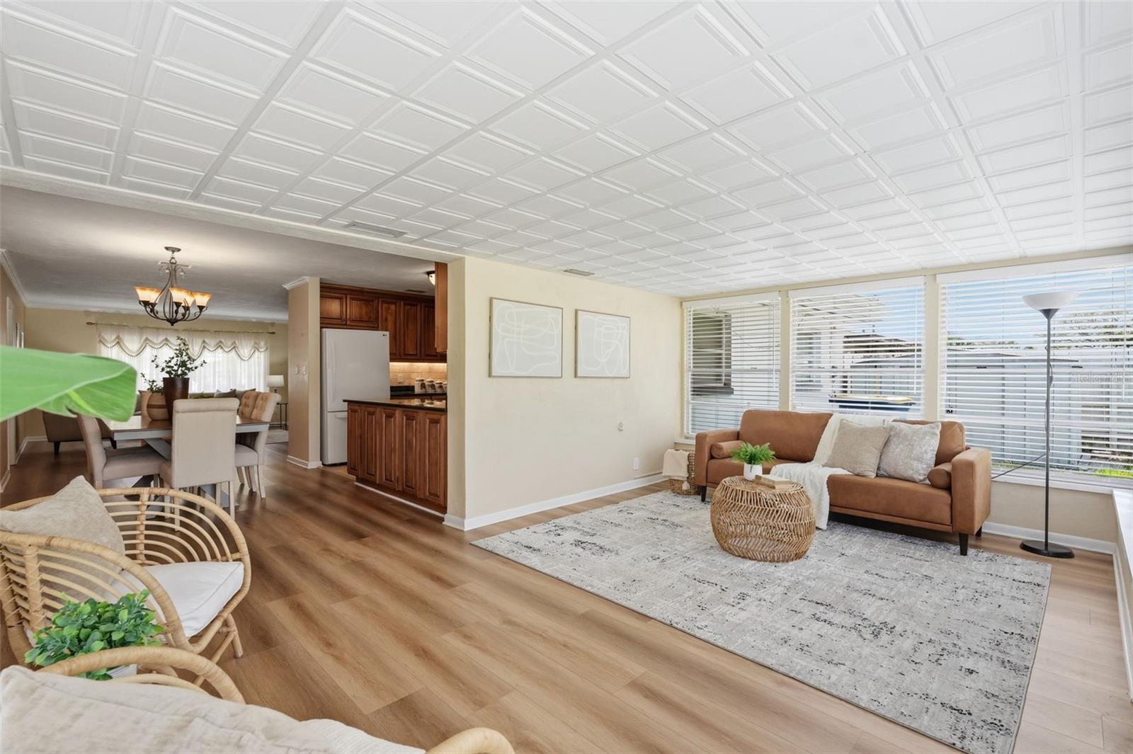 Image 18 of 44 For 700 Spencer Avenue