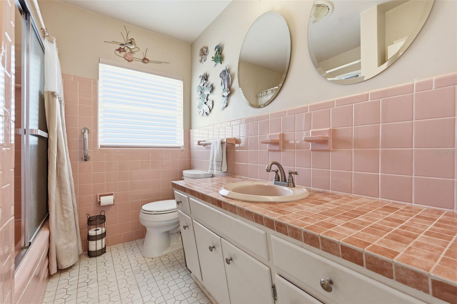 Image 27 of 44 For 700 Spencer Avenue